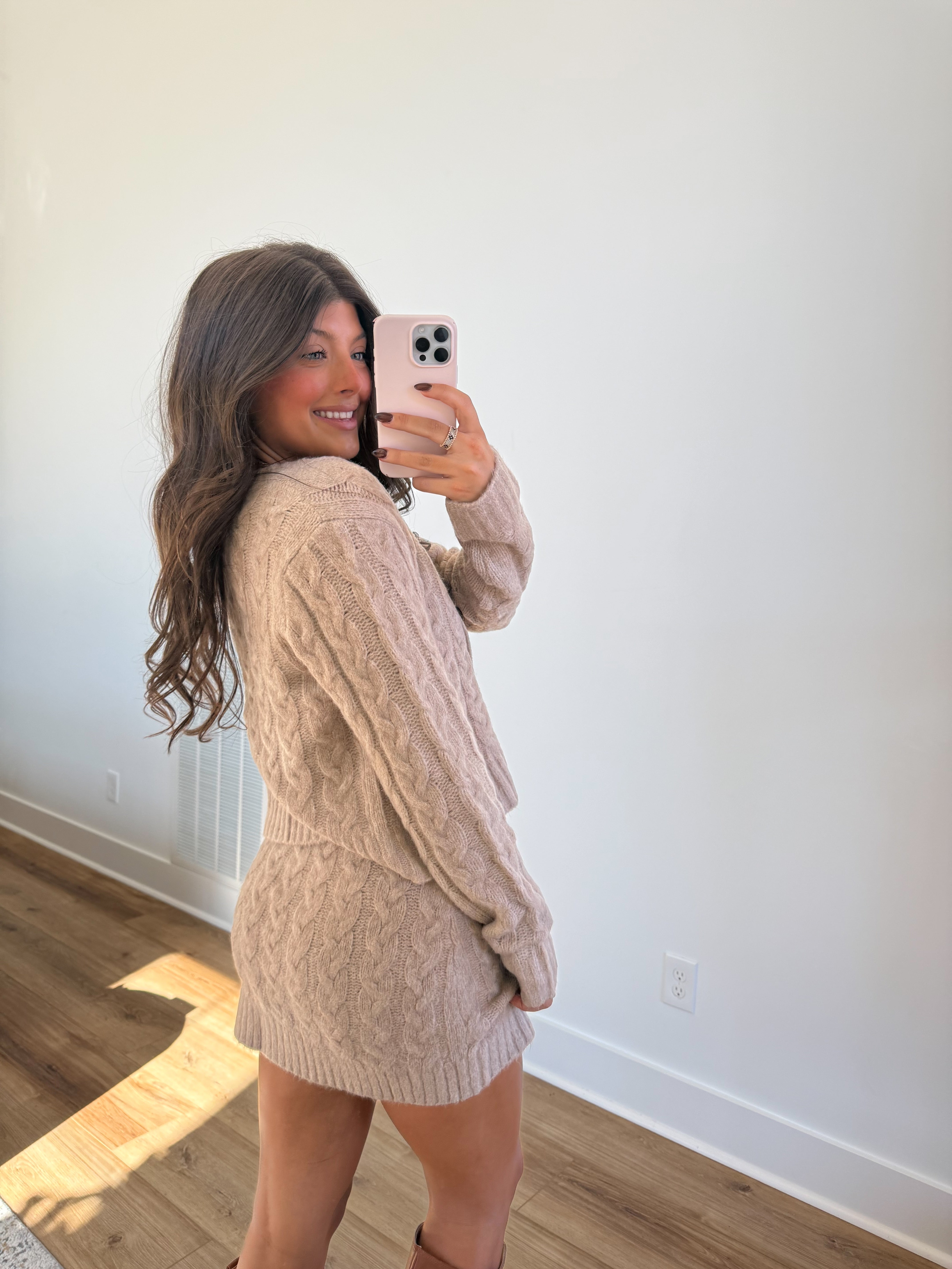 The Ivy Cable Set (Tan)