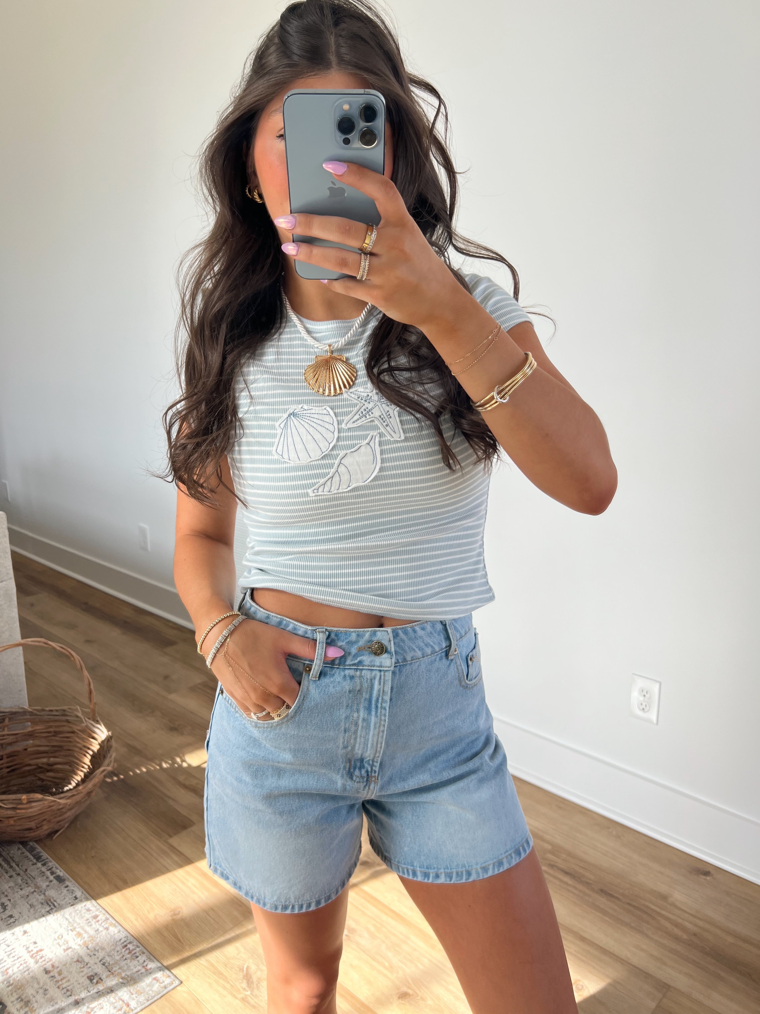 Shell Baby Tee (Restock)