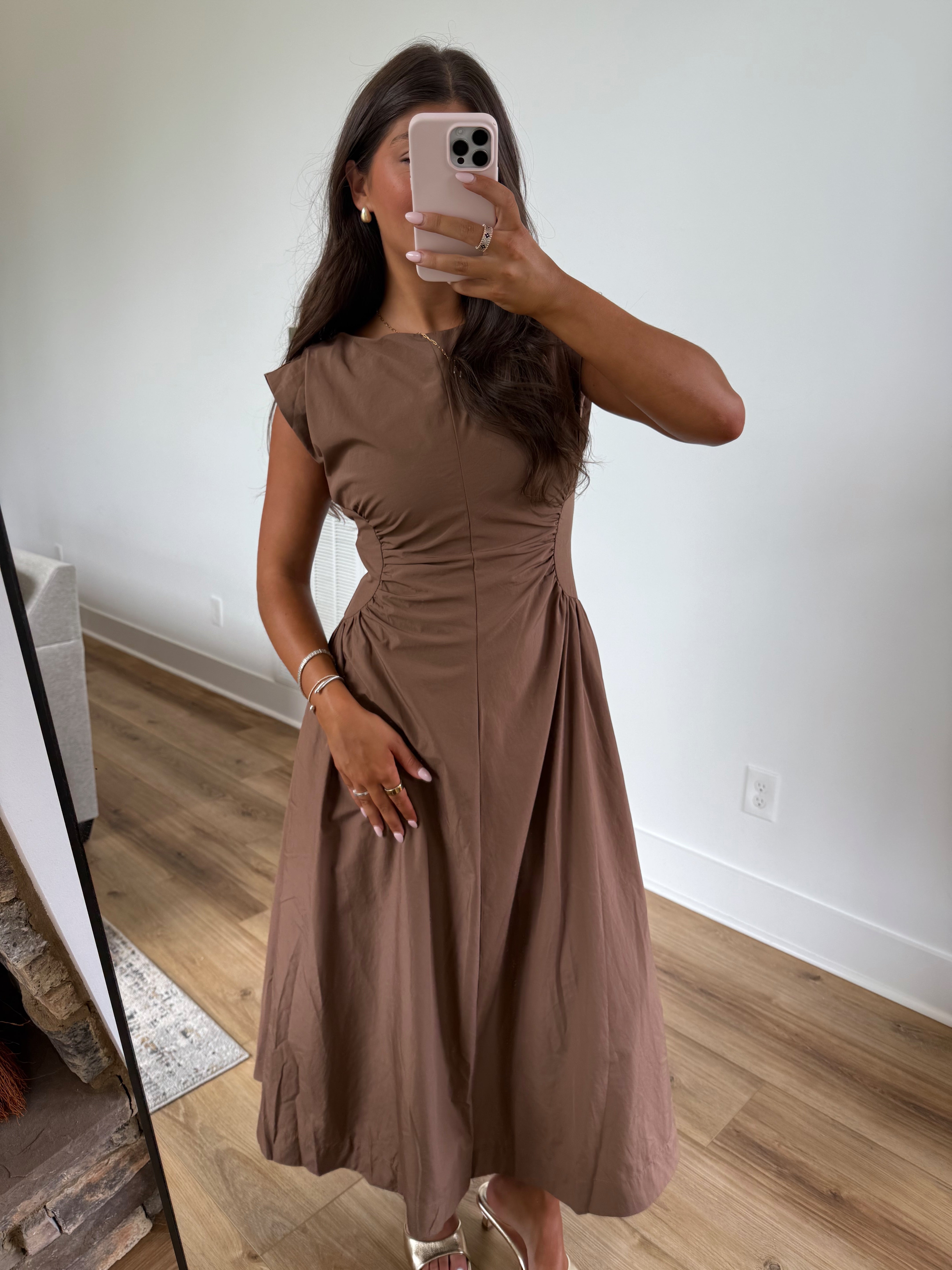 The Sienna Sculpt Dress (Brown)(PRE-ORDER (1-2 week)/ Restock)