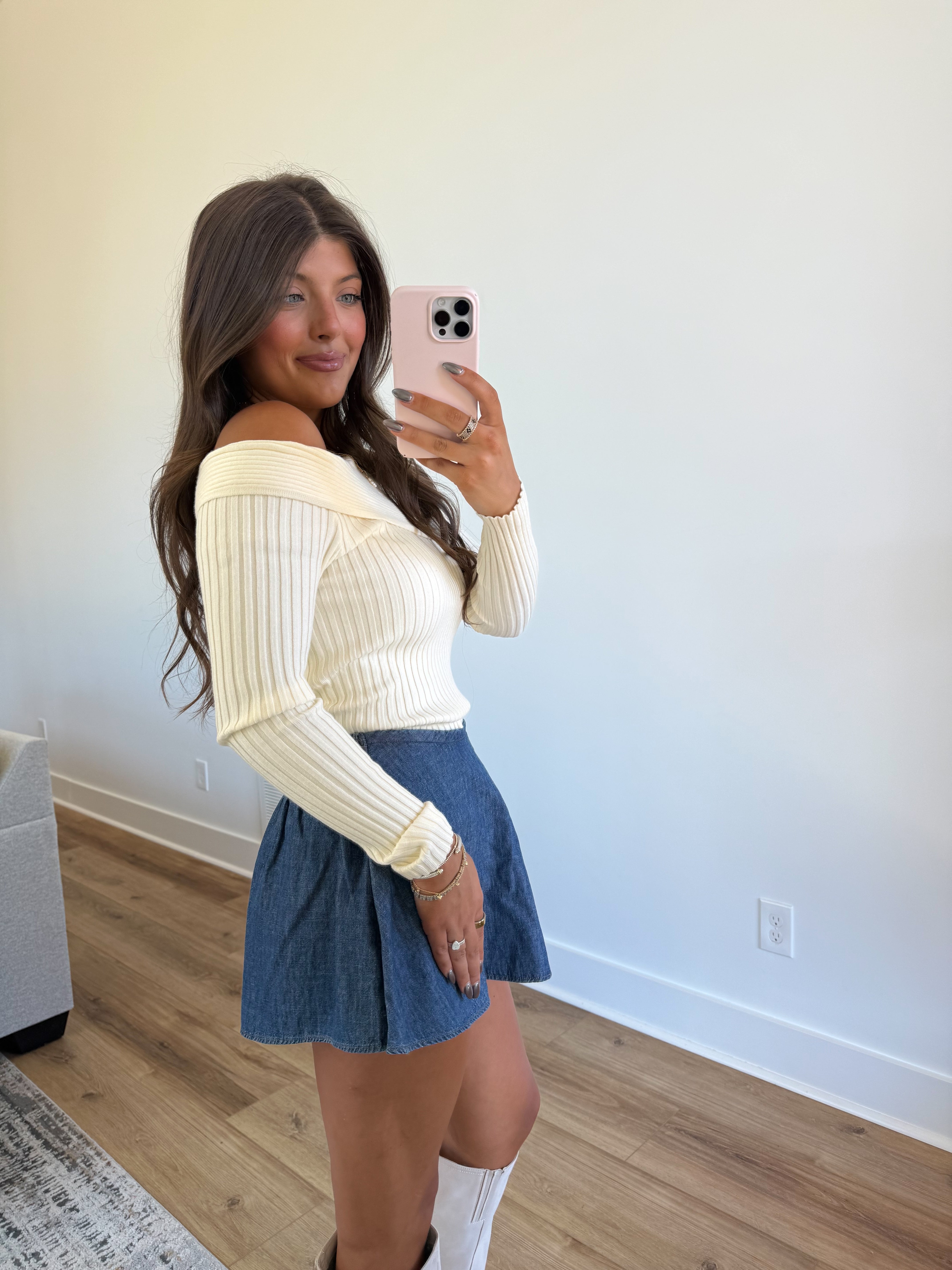 The Can’t Resist Knit (Cream)