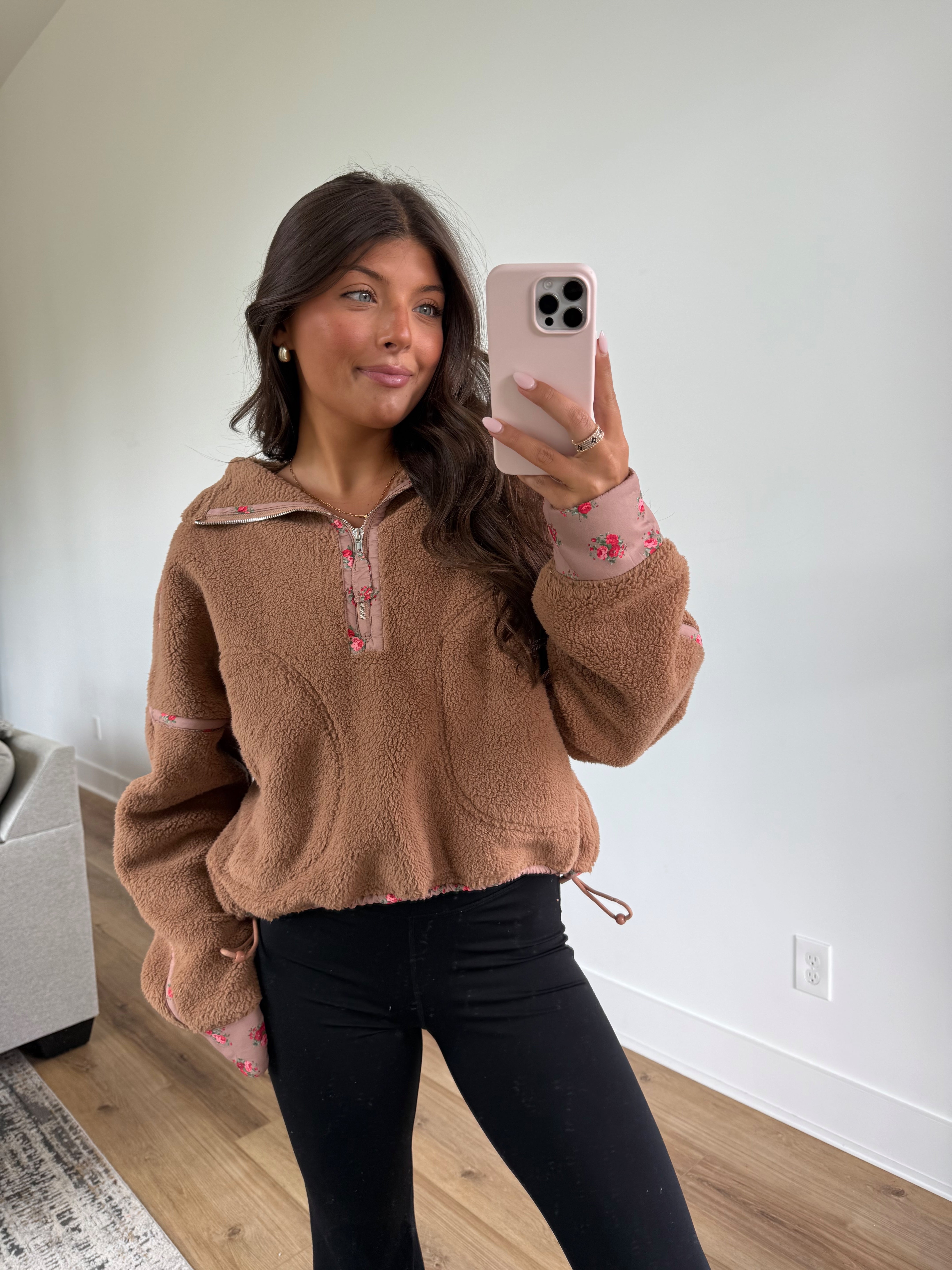 Rosie Posey Sherpa