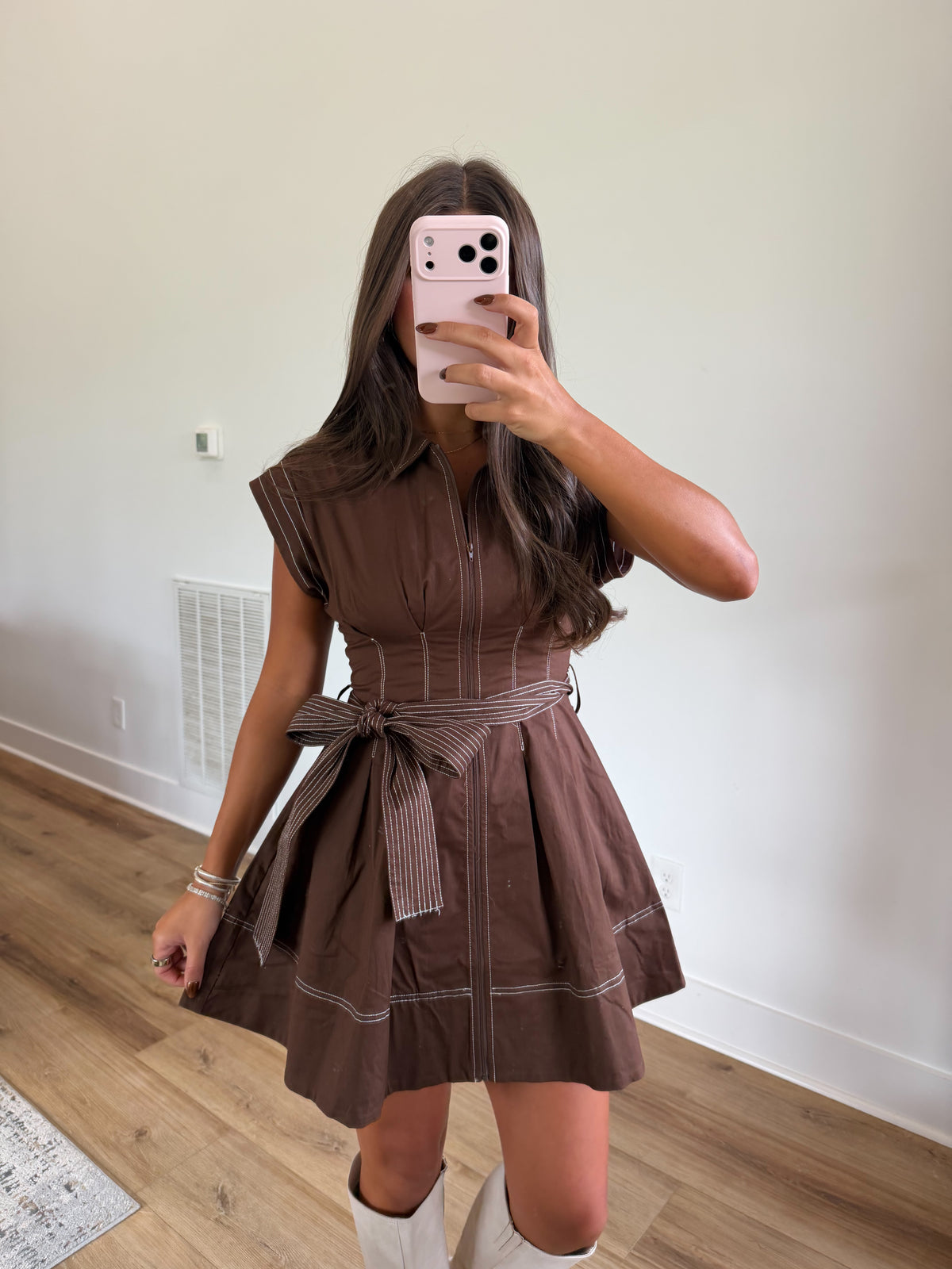 Noelle Contrast Stitch Mini (Brown)