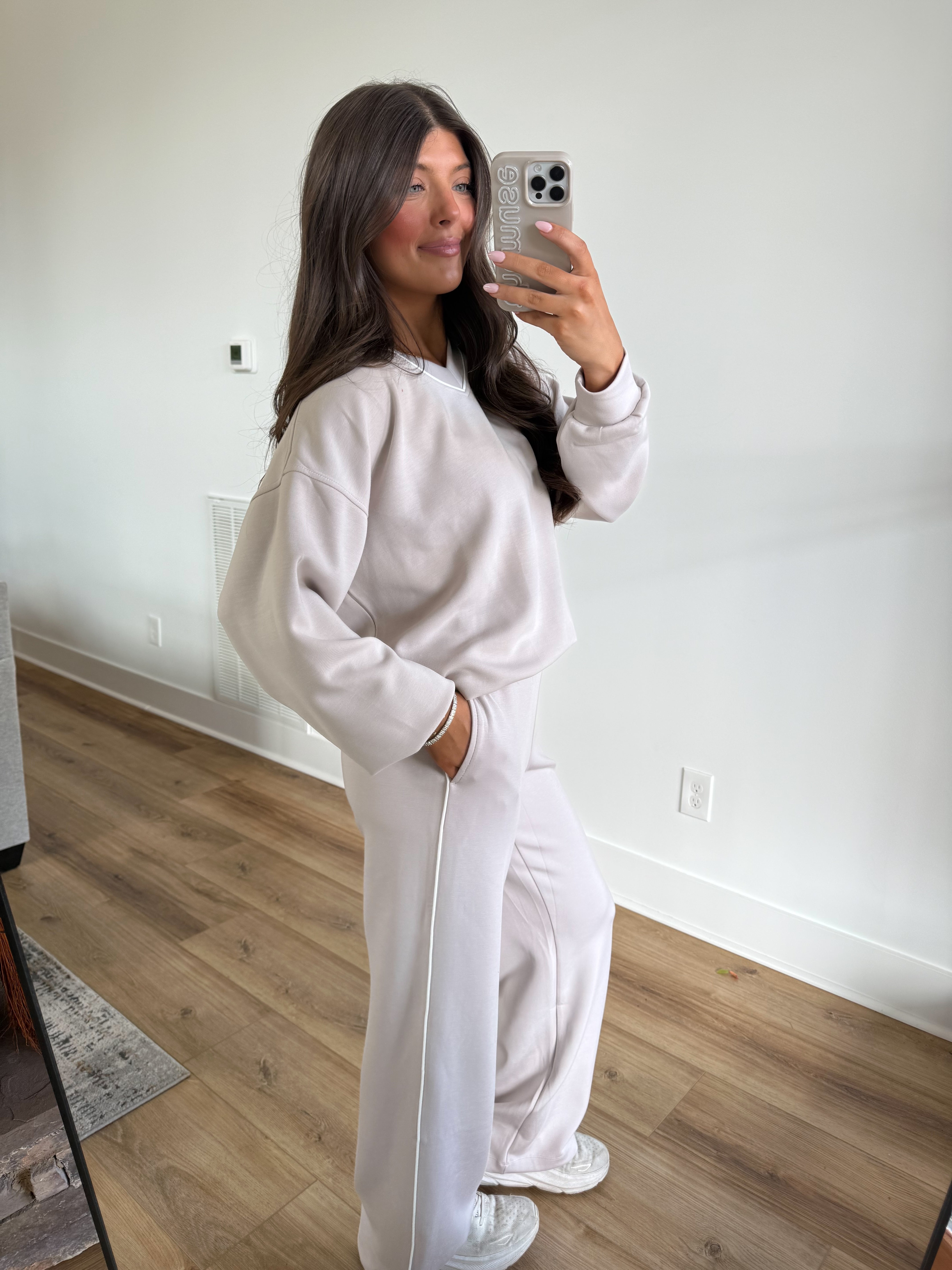 White Trim Mocha Cream Set