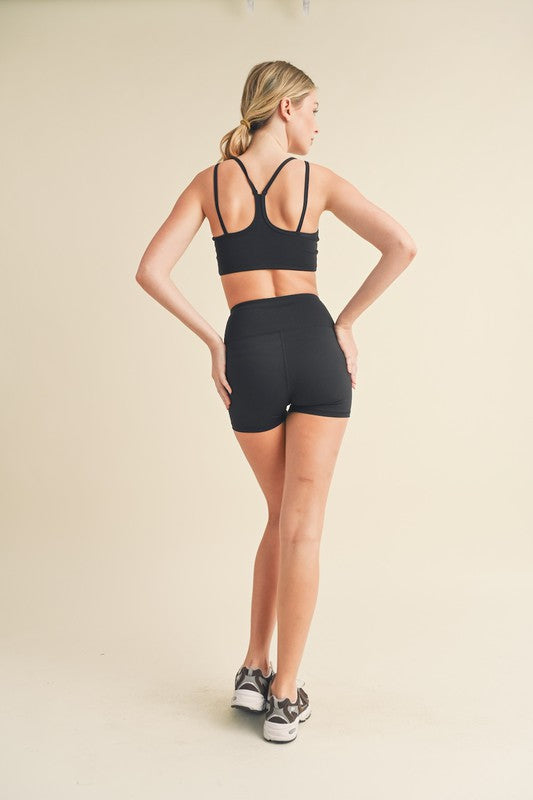 Essential Black Active Set