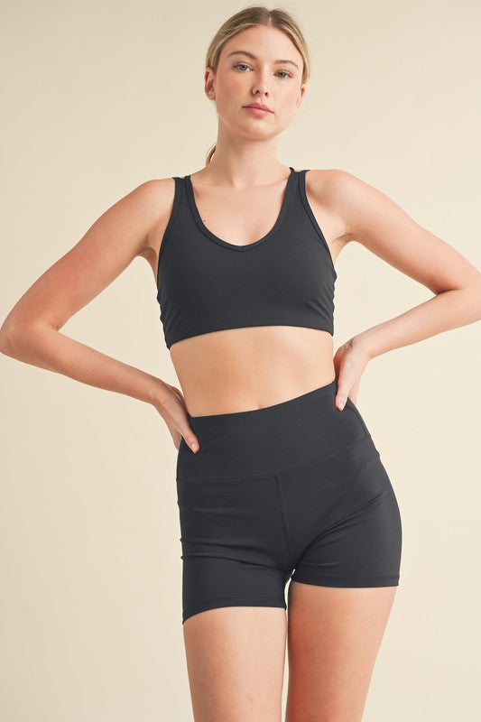 Essential Black Active Set