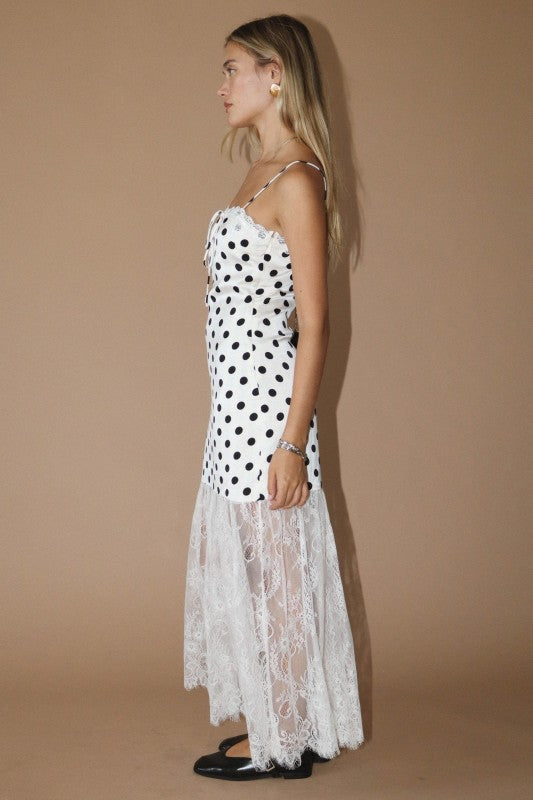 The Amour Lace Dress (White)