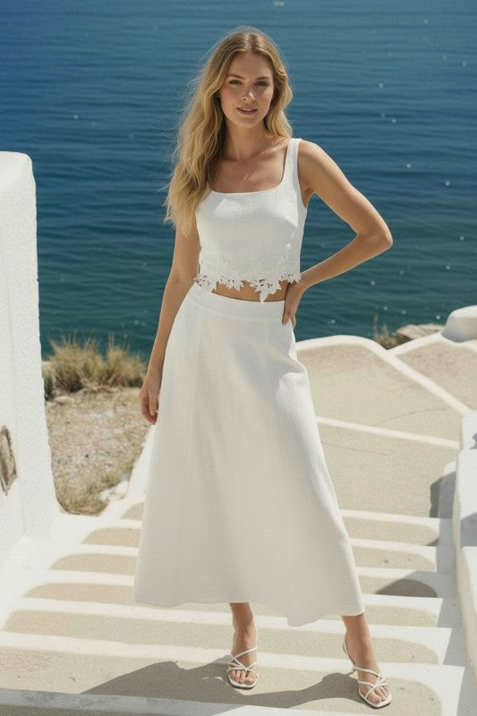 Floral Trim Linen Set