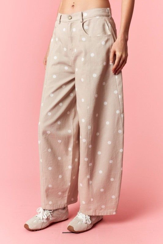 The Polly Barrel Jean (Tan/White)