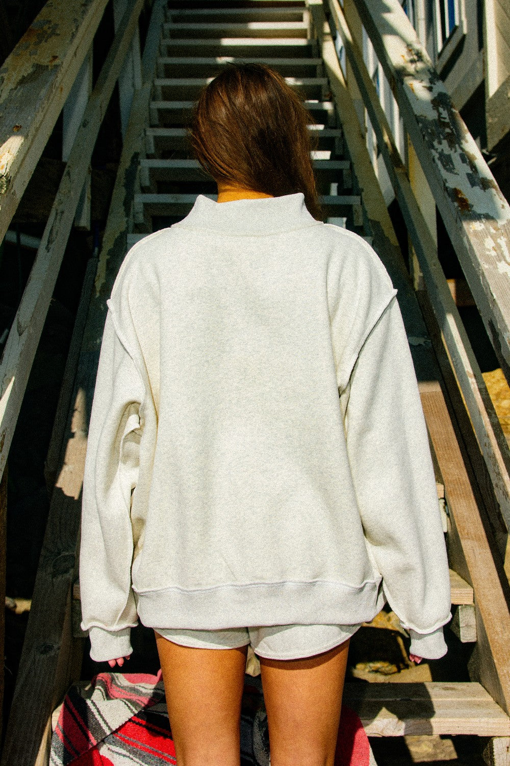 Lake/Mountain Mockneck