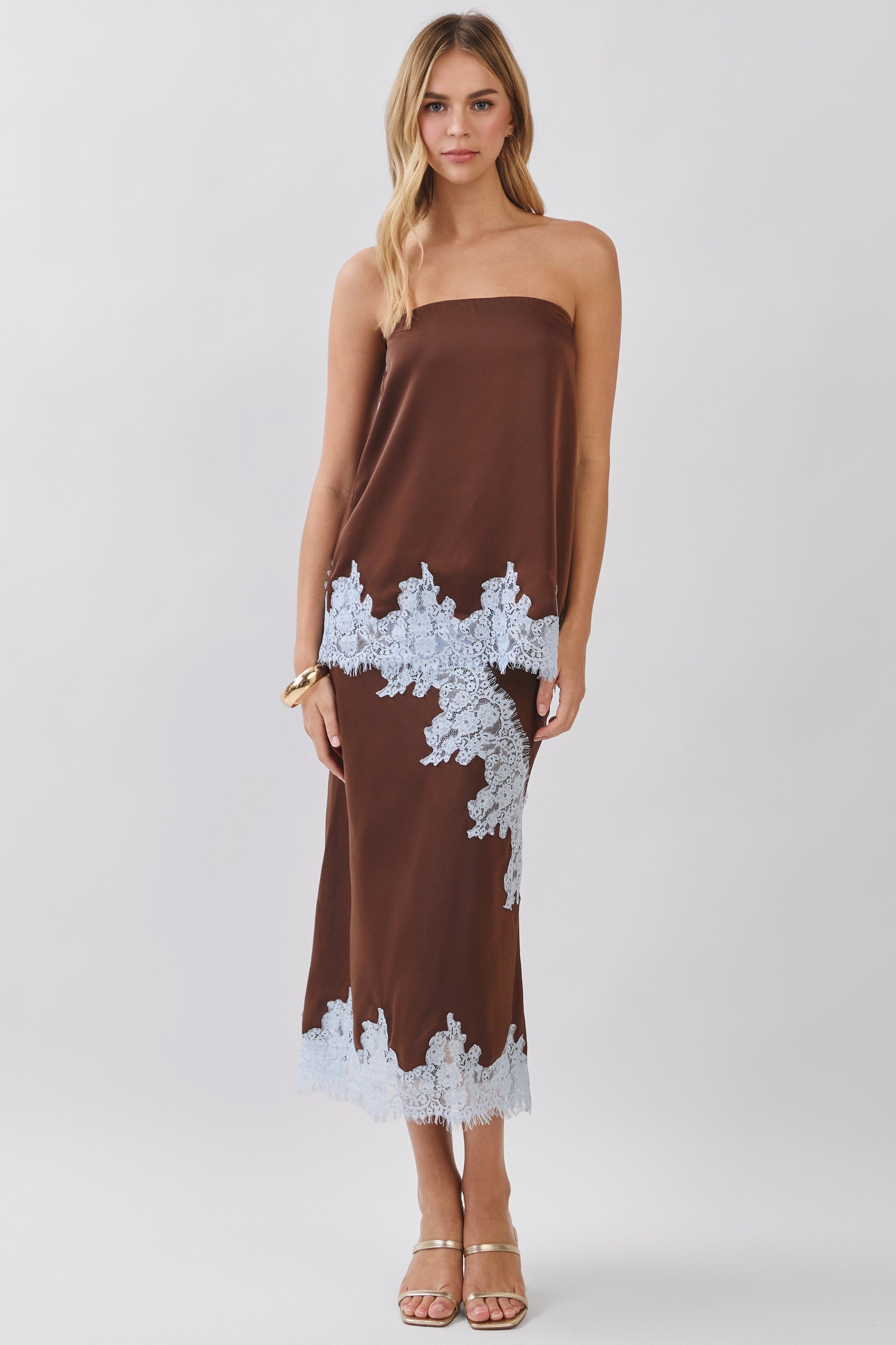 The Chateau Lace Set (Chocolate)