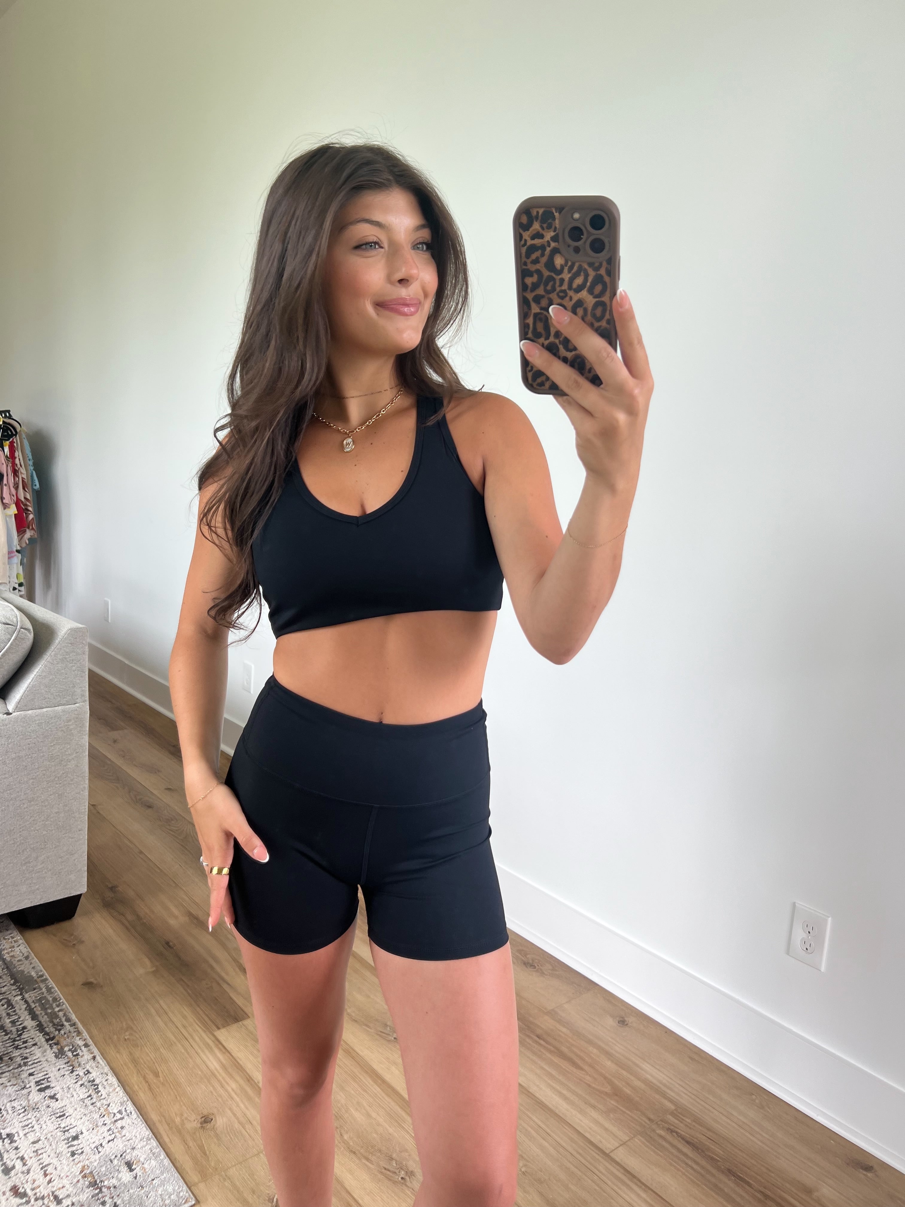 Essential Black Active Set