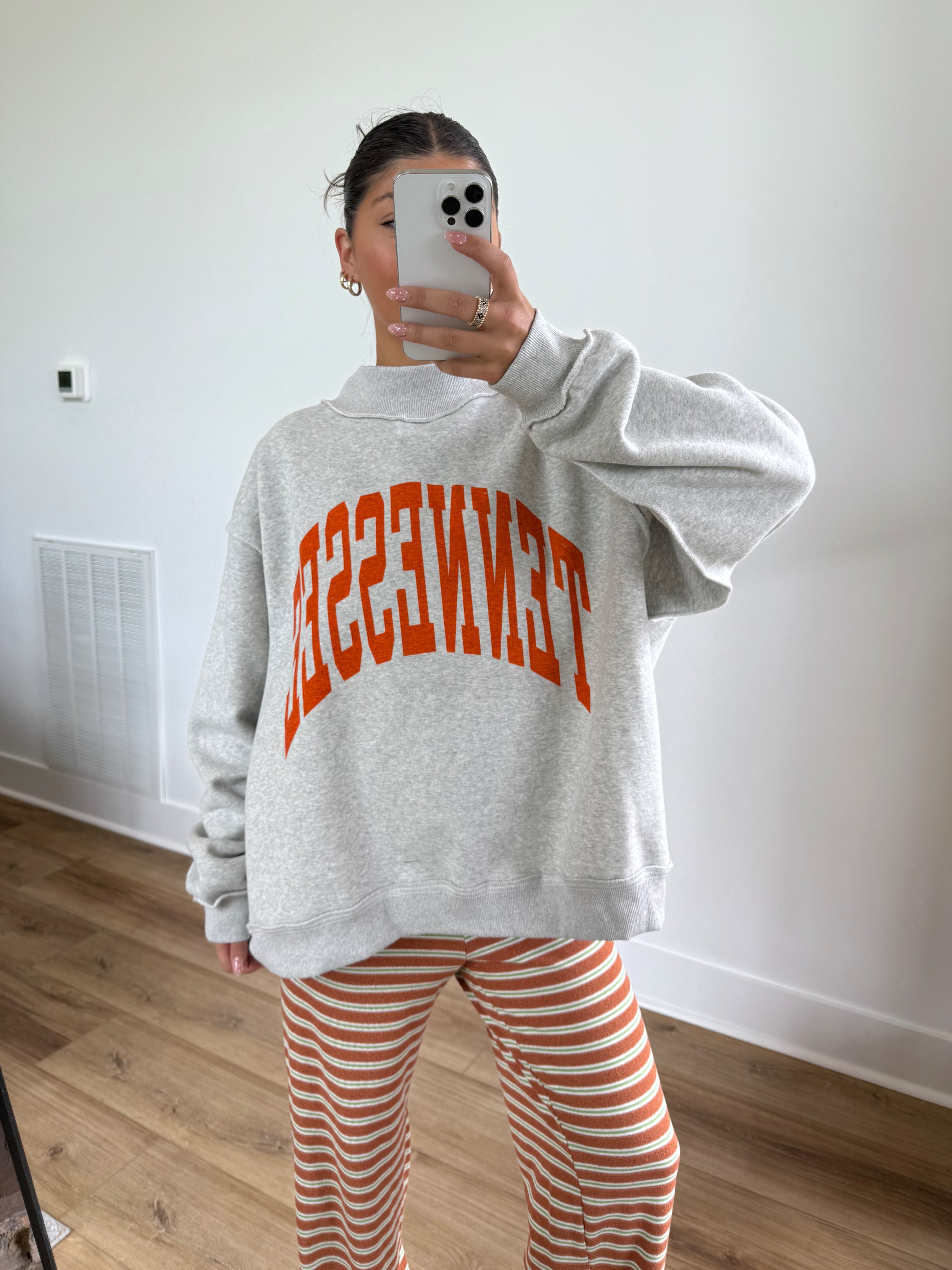 Tennessee x TN Mockneck