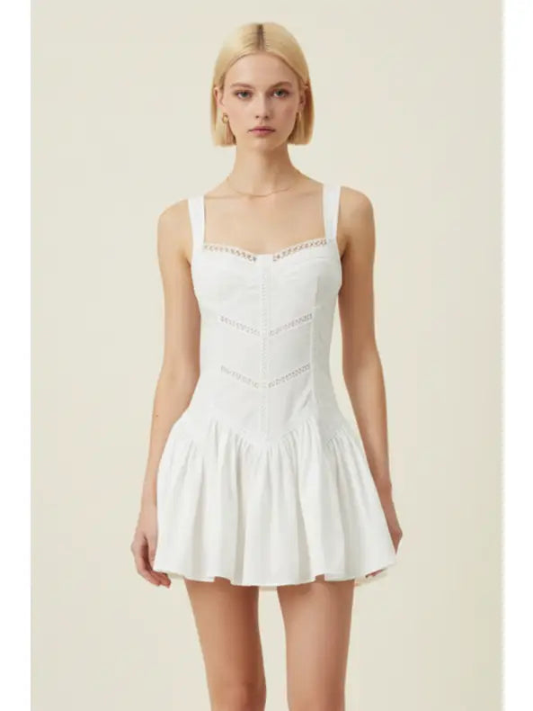 The White Magnolia Mini