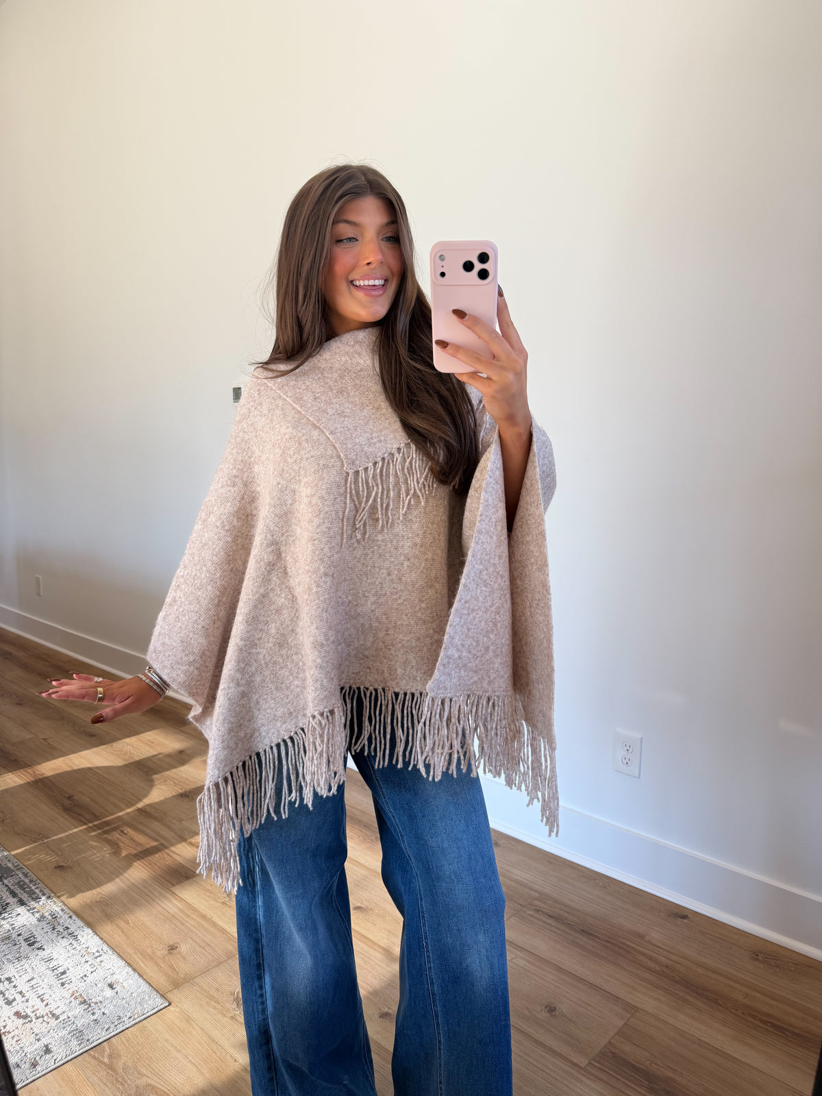 Reece Fringe Poncho (Oatmeal)