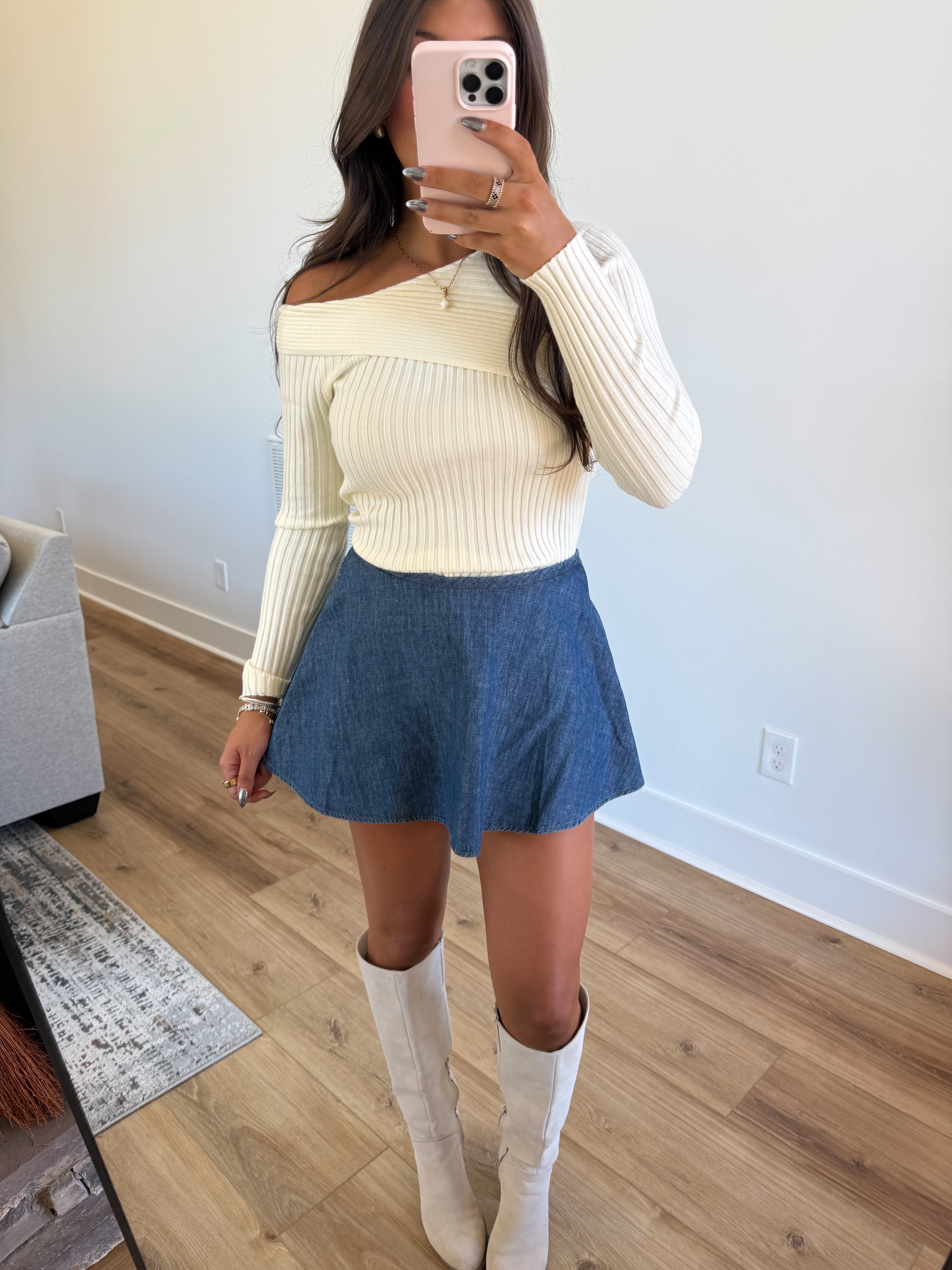 The Can’t Resist Knit (Cream)