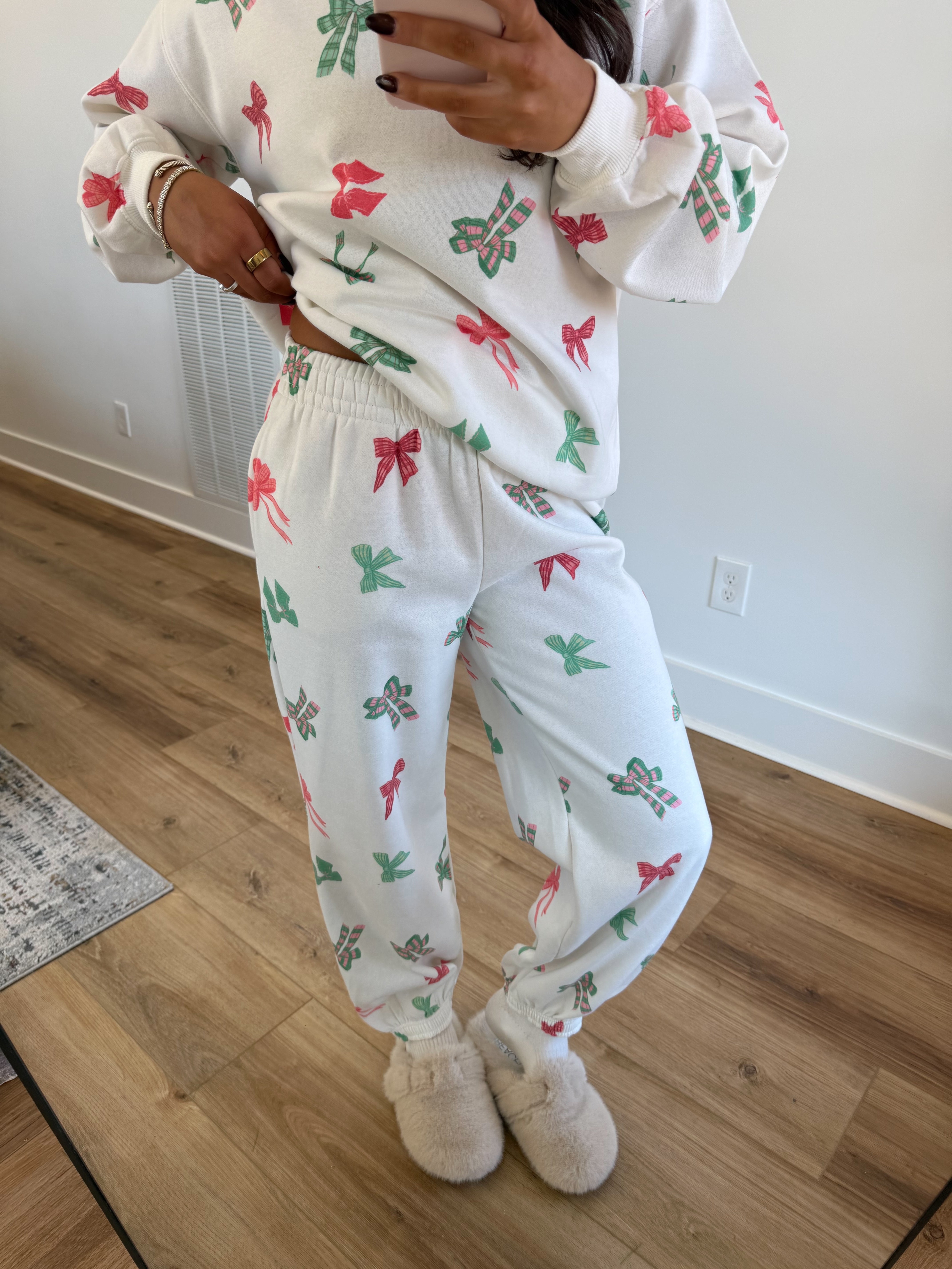 The Tied With a Bow Set