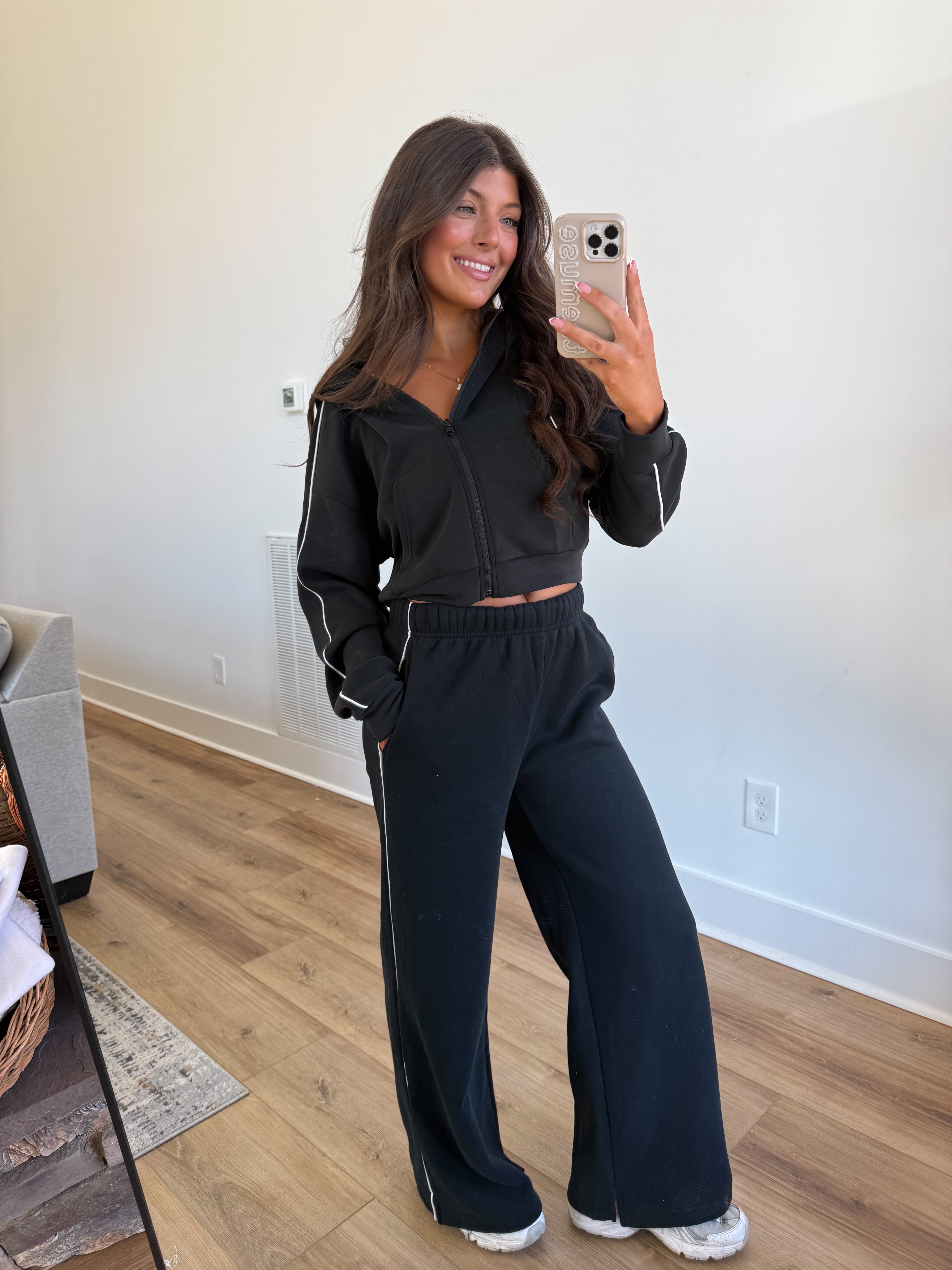 The Easy Wear Black Set