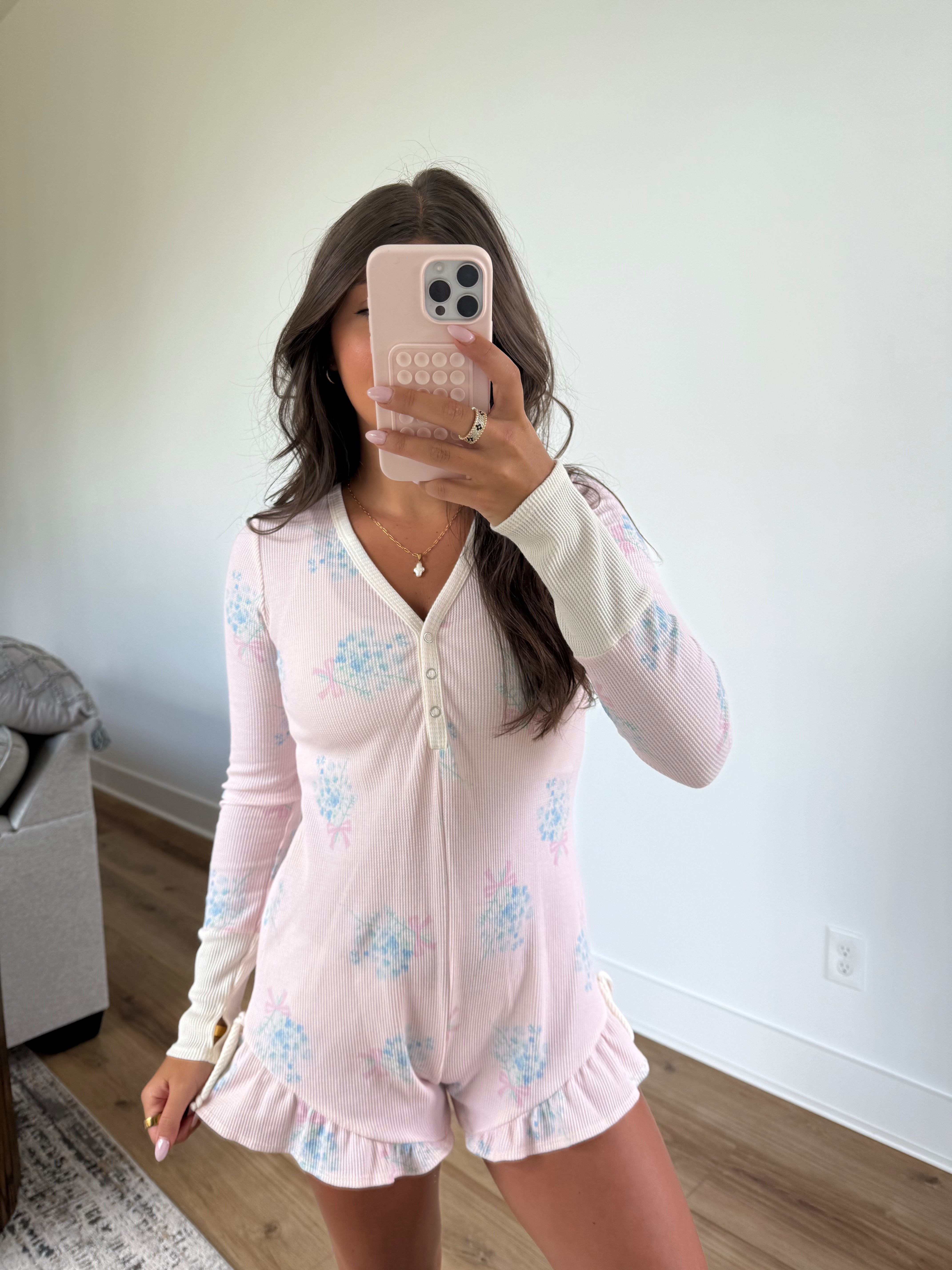 Love Shack Sleeper (Pink)