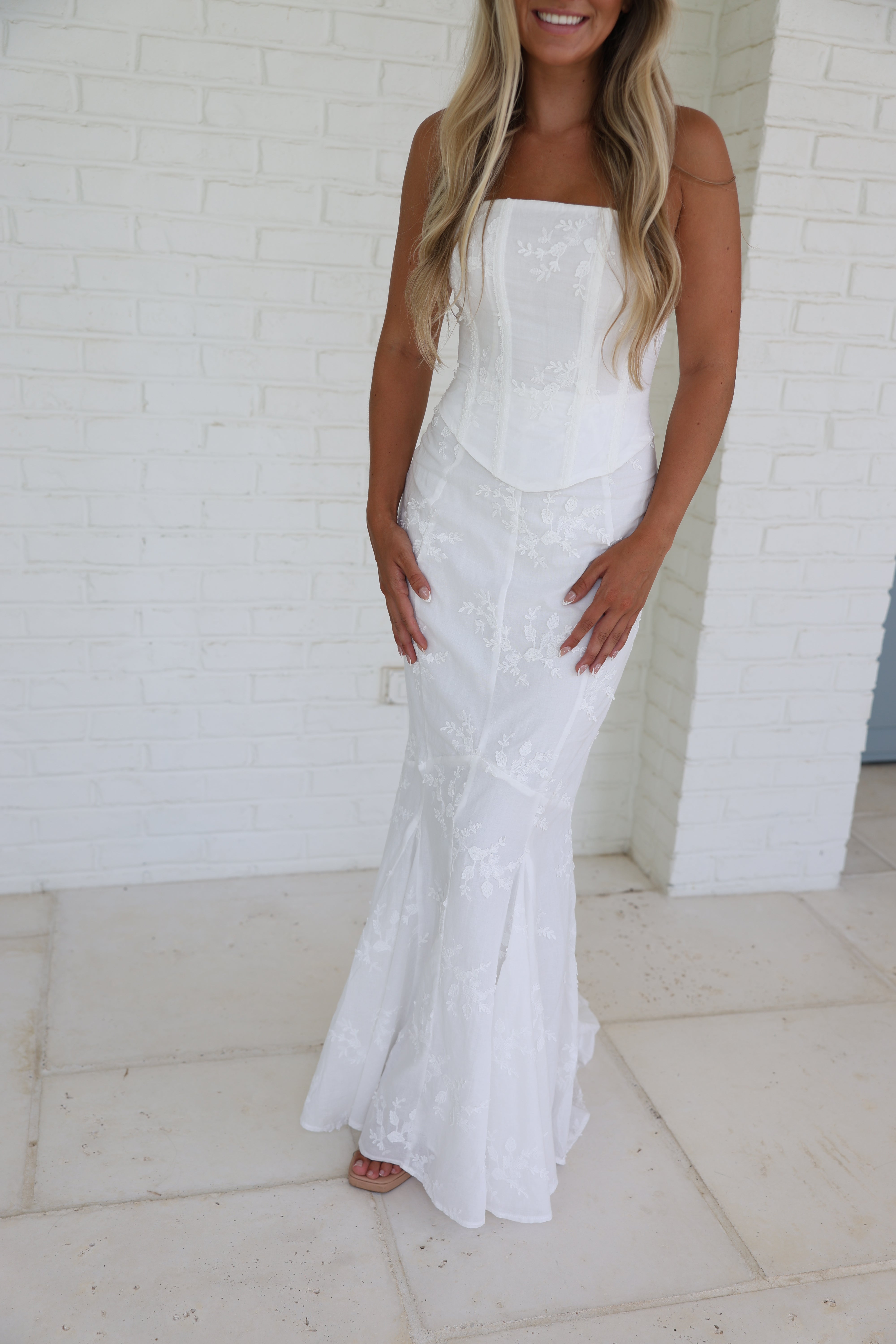 The Veronica Lace Maxi (Ivory)