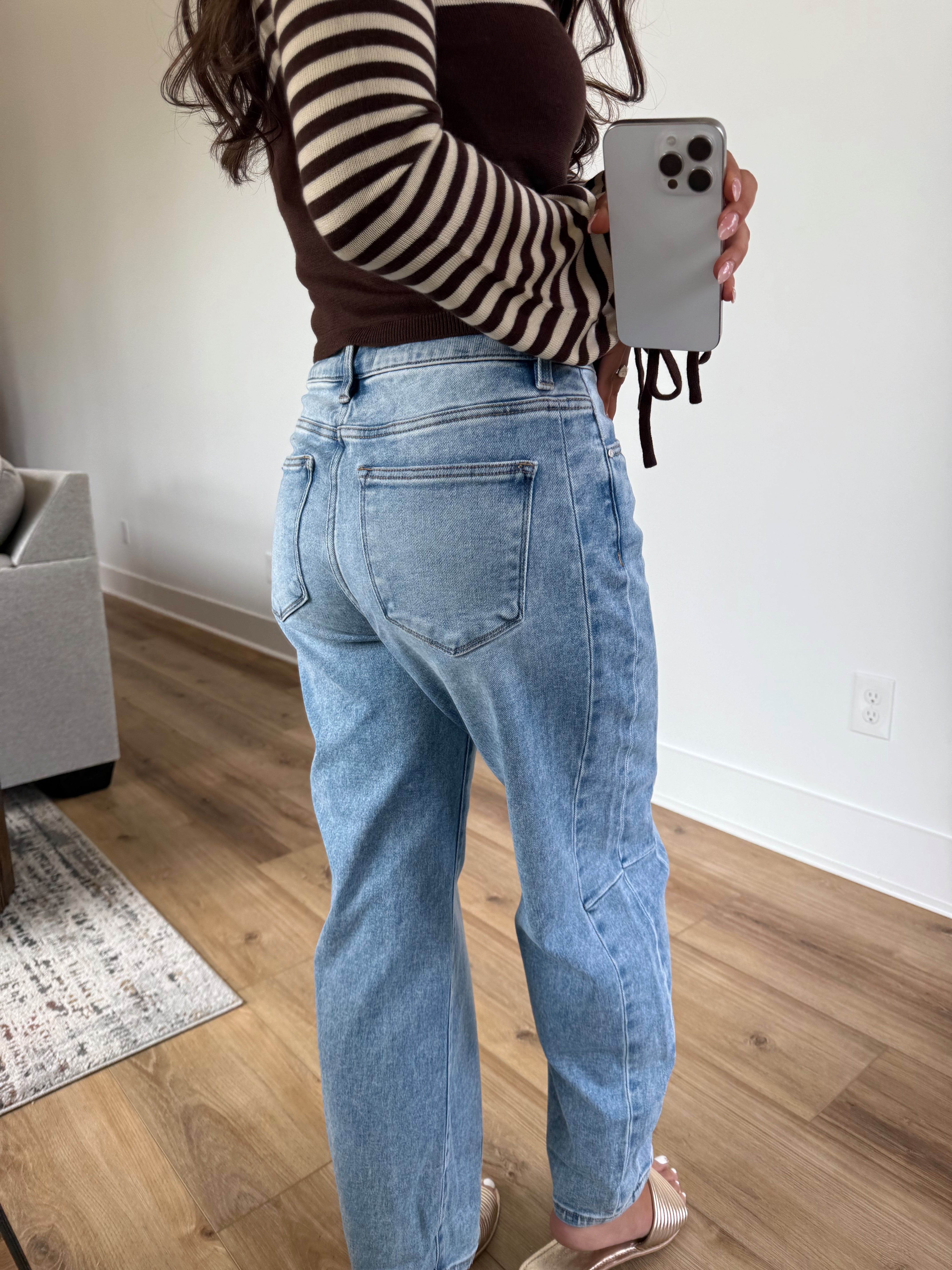 High Rise Barrel Jeans