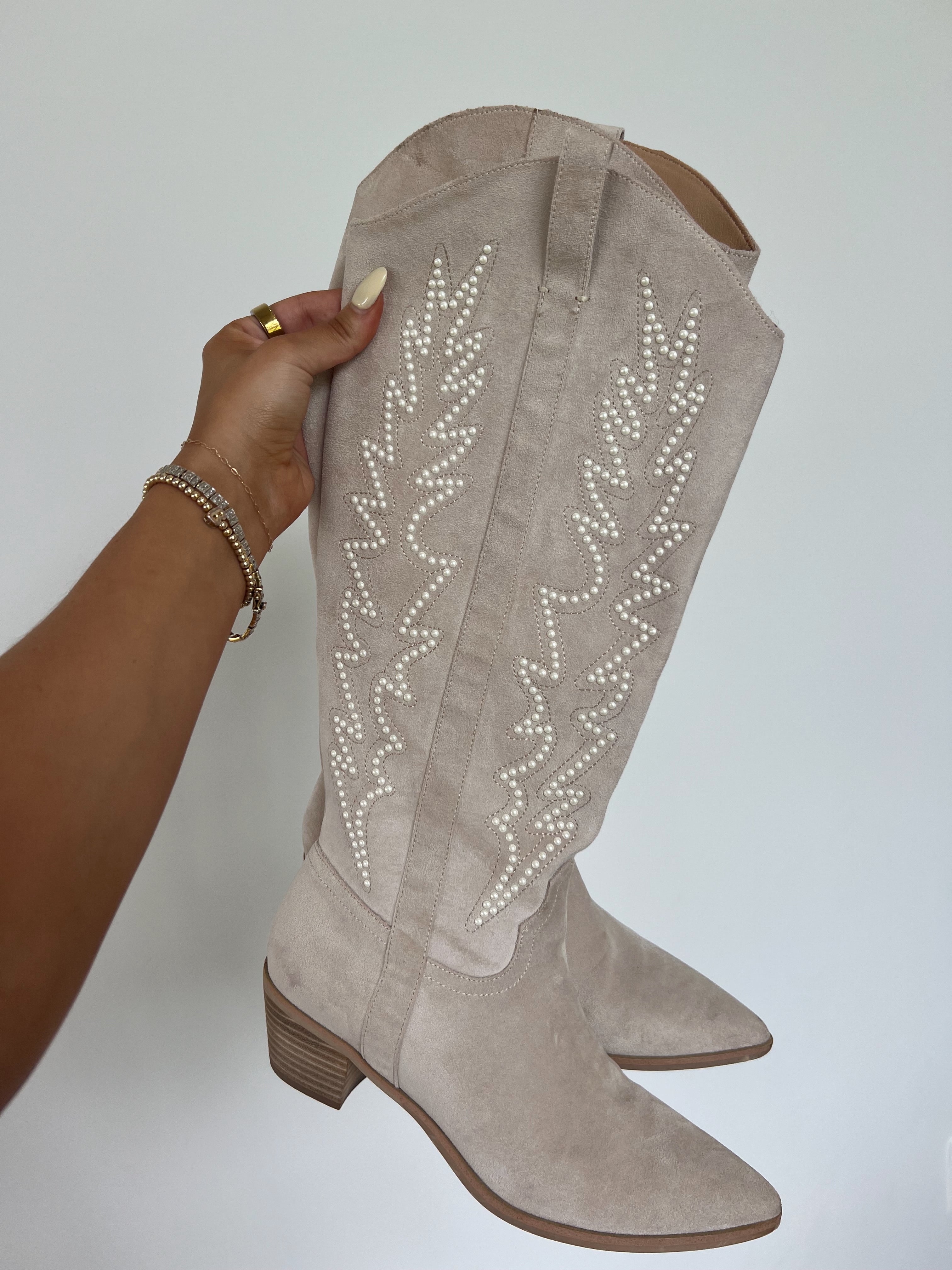 In The City Cowgirl Boot (Ivory)