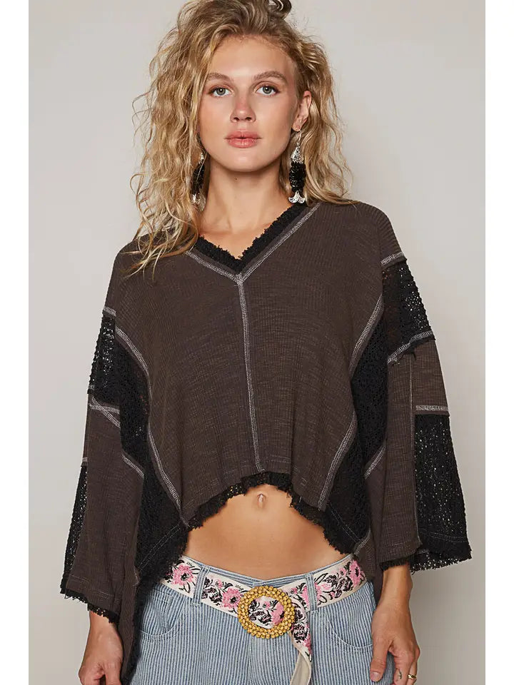 BLACK Oversize V-Neck Rib Contrast Frayed Edge Knit TOP