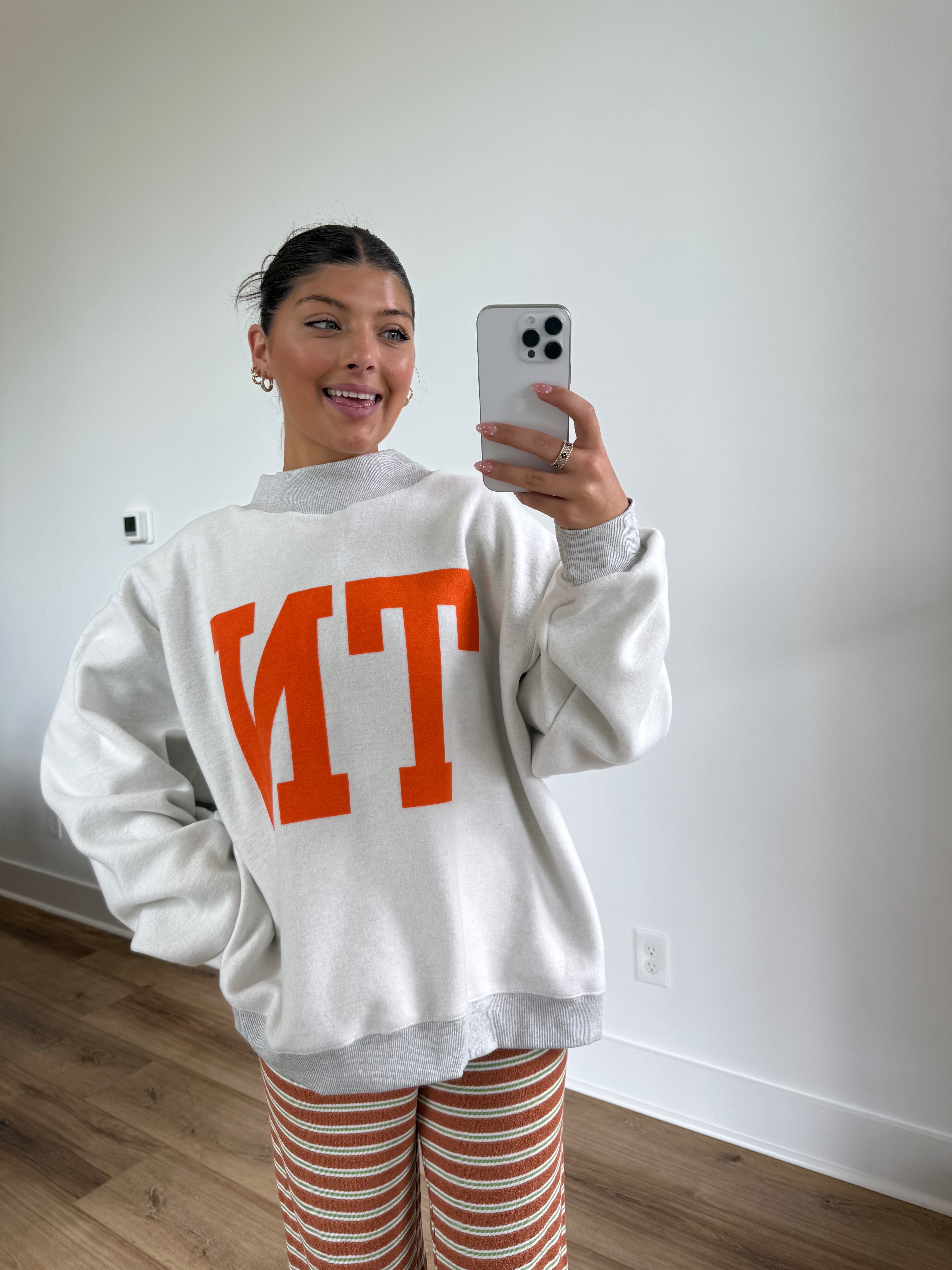 Tennessee x TN Mockneck