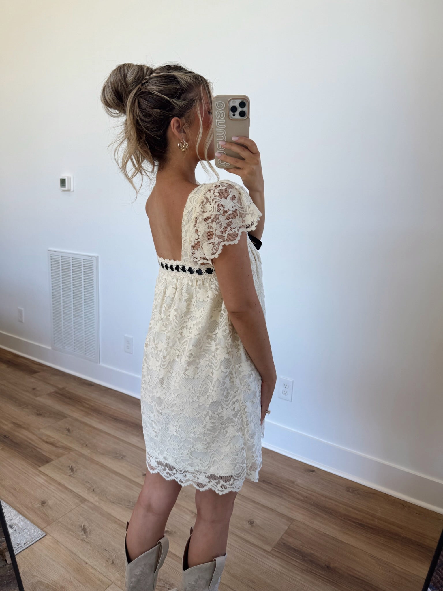 Ribbon & Lace Mini