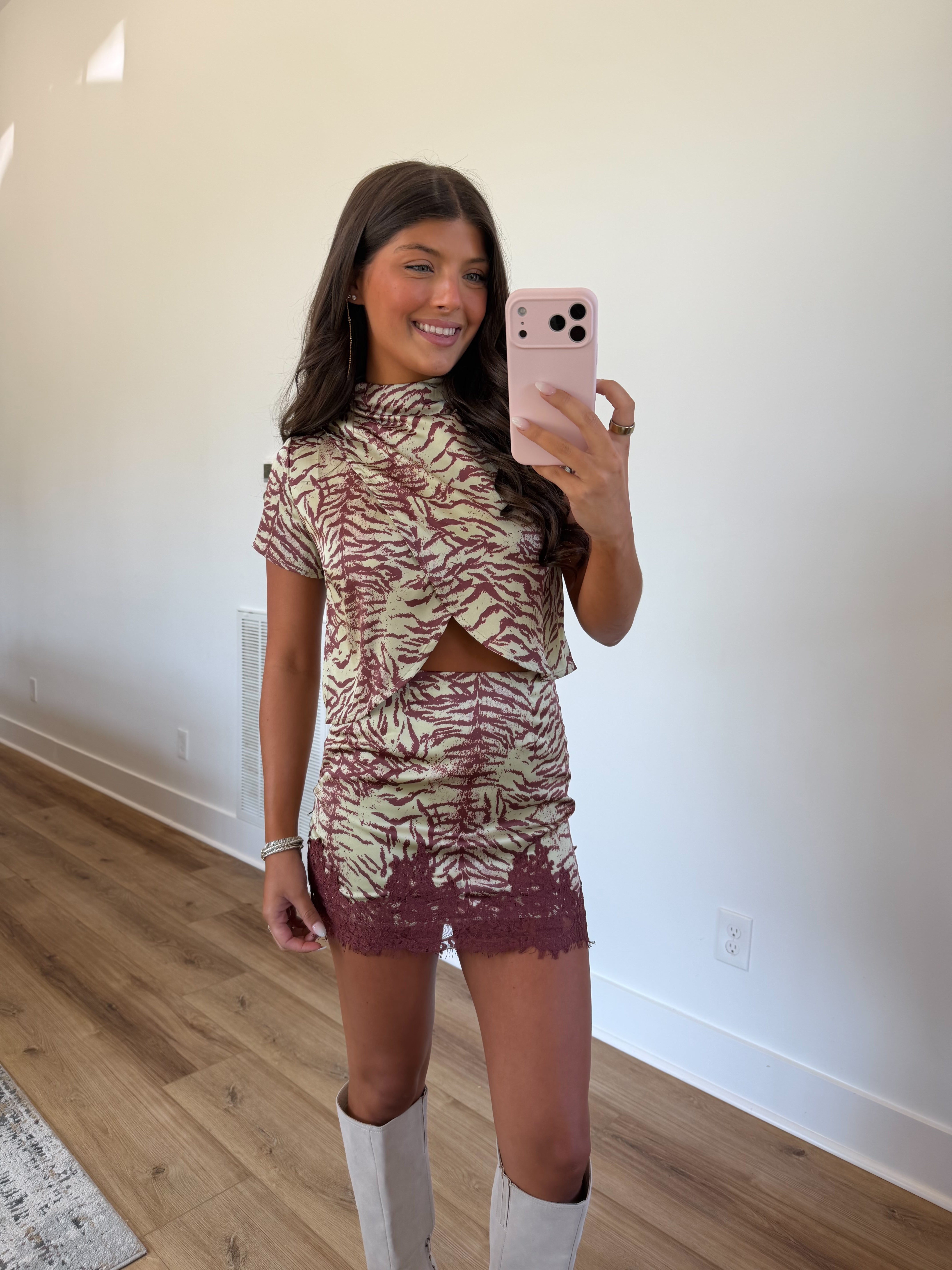 Burgundy/Lime Zebra Lace Set