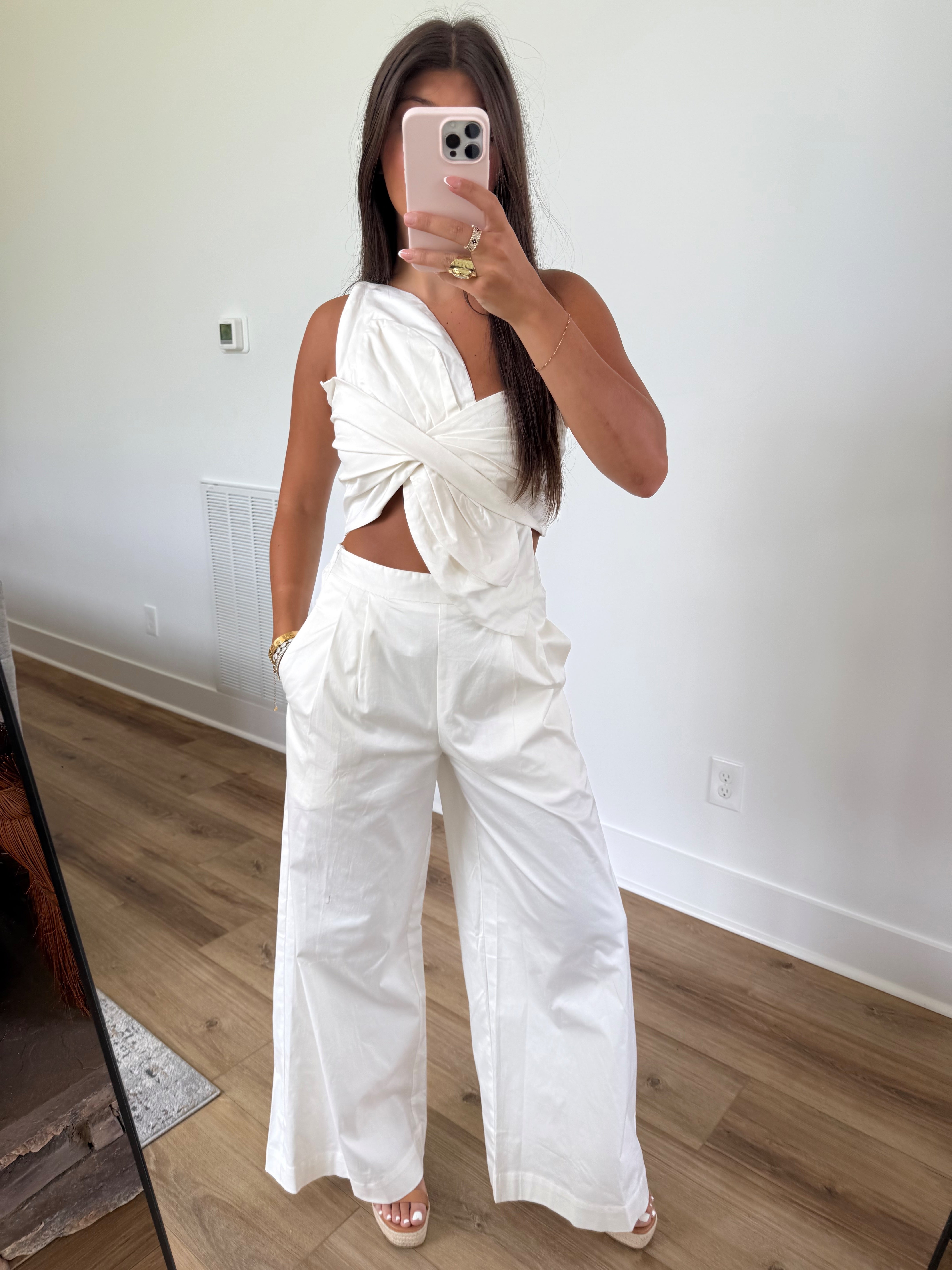 White Lotus Set