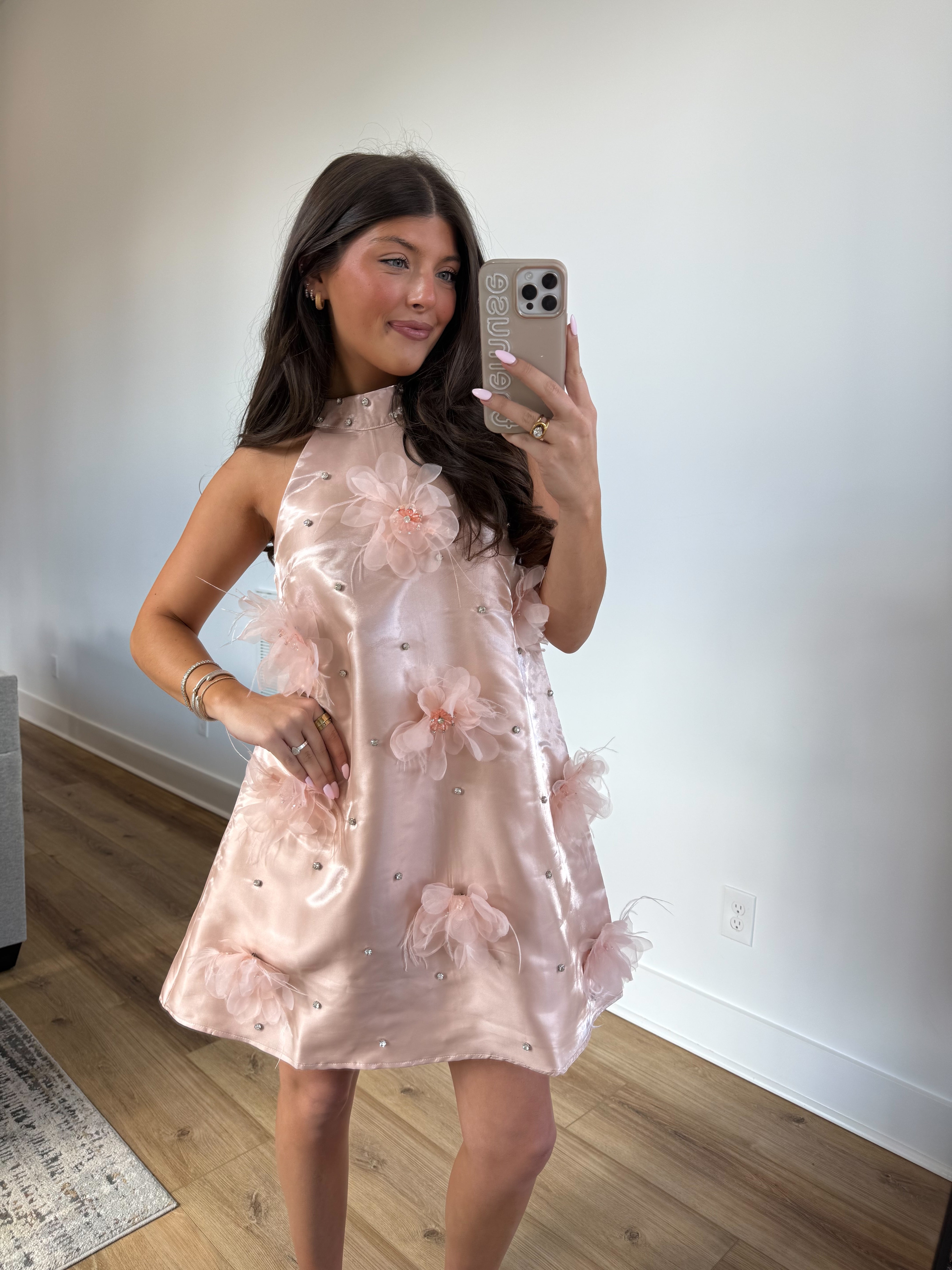 The Elegant Blush Mini