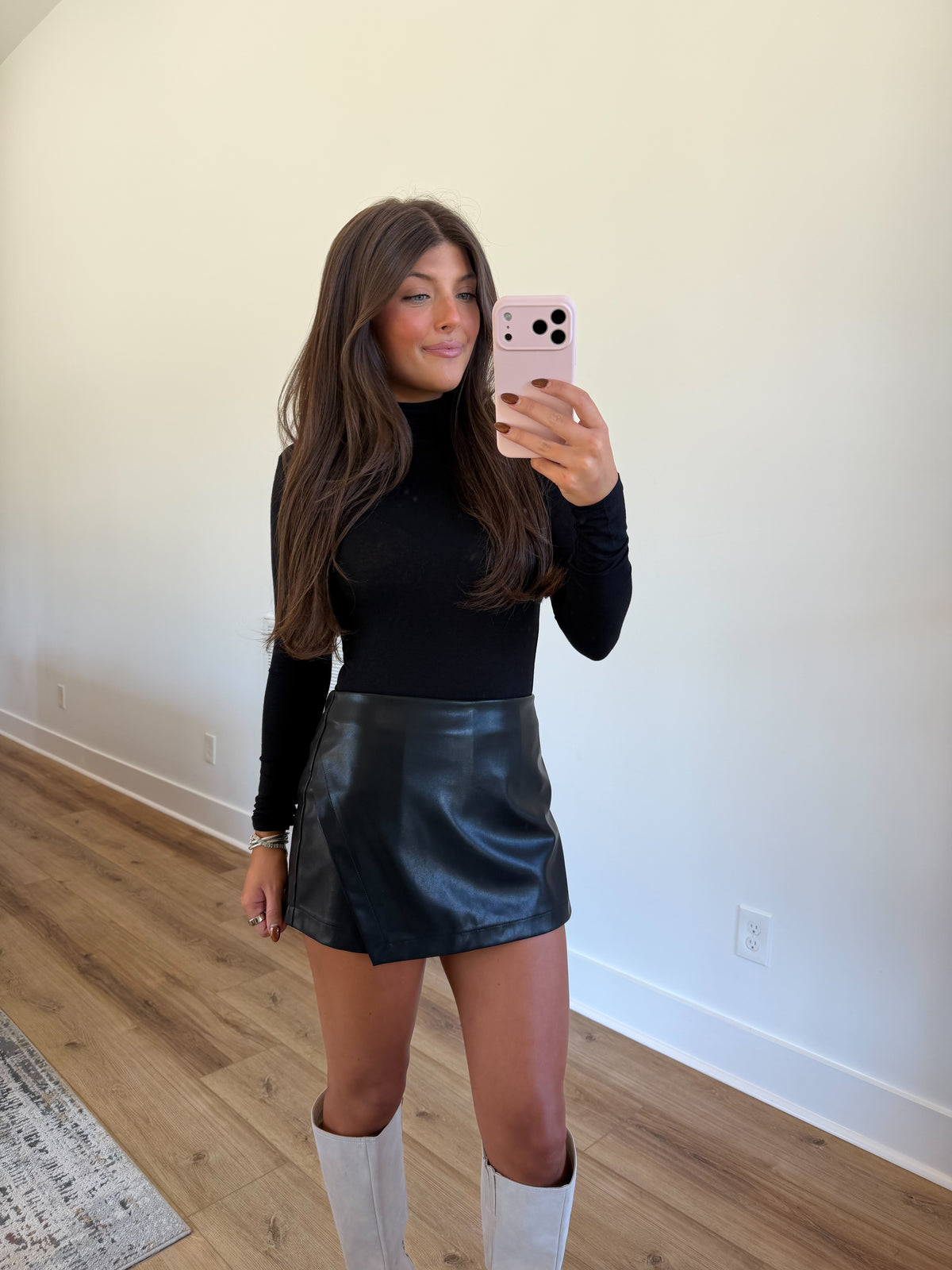 Second Skin Mock Neck Top (Black)