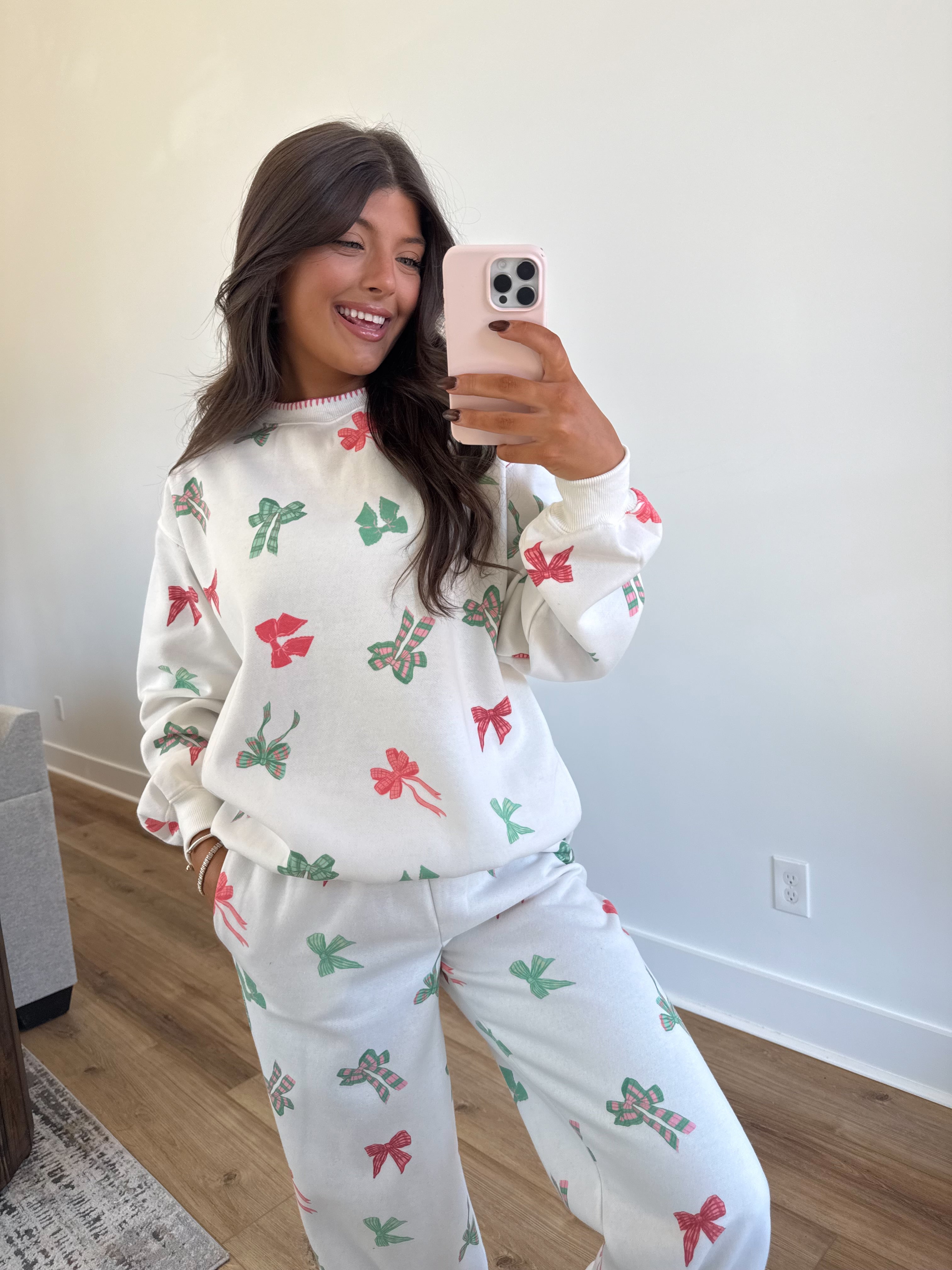 The Tied With a Bow Set