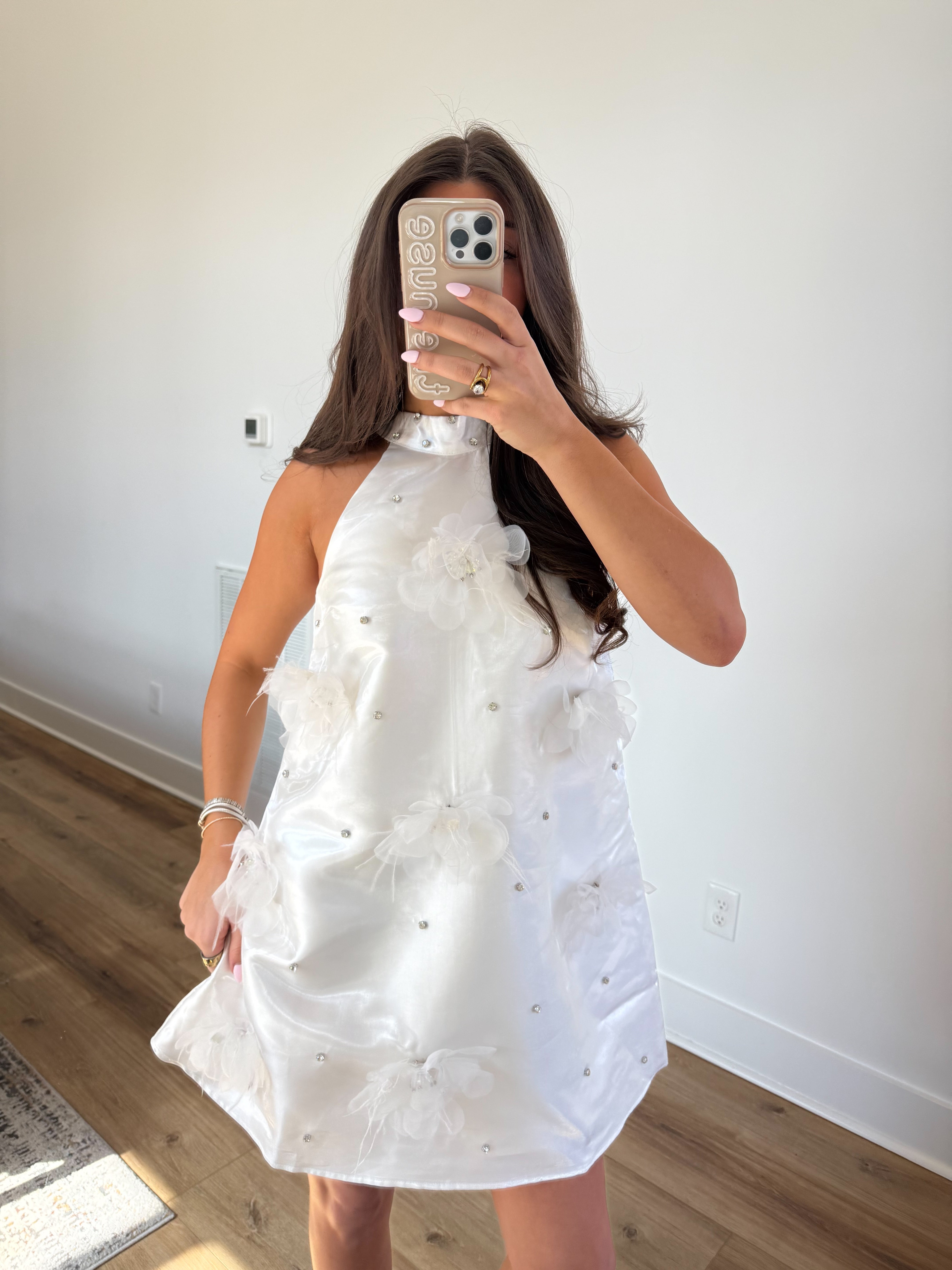 The Elegant Ivory Mini