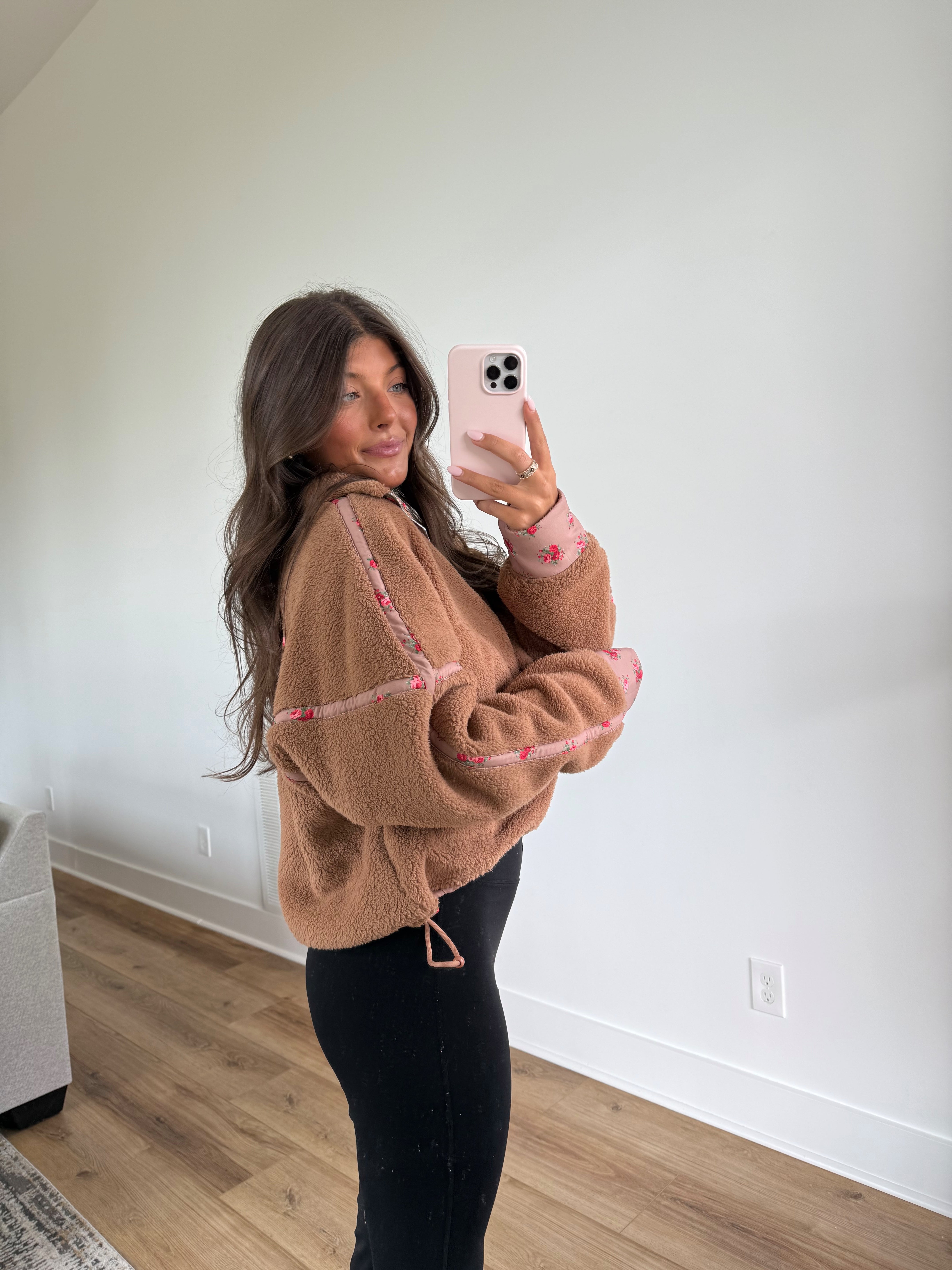 Rosie Posey Sherpa