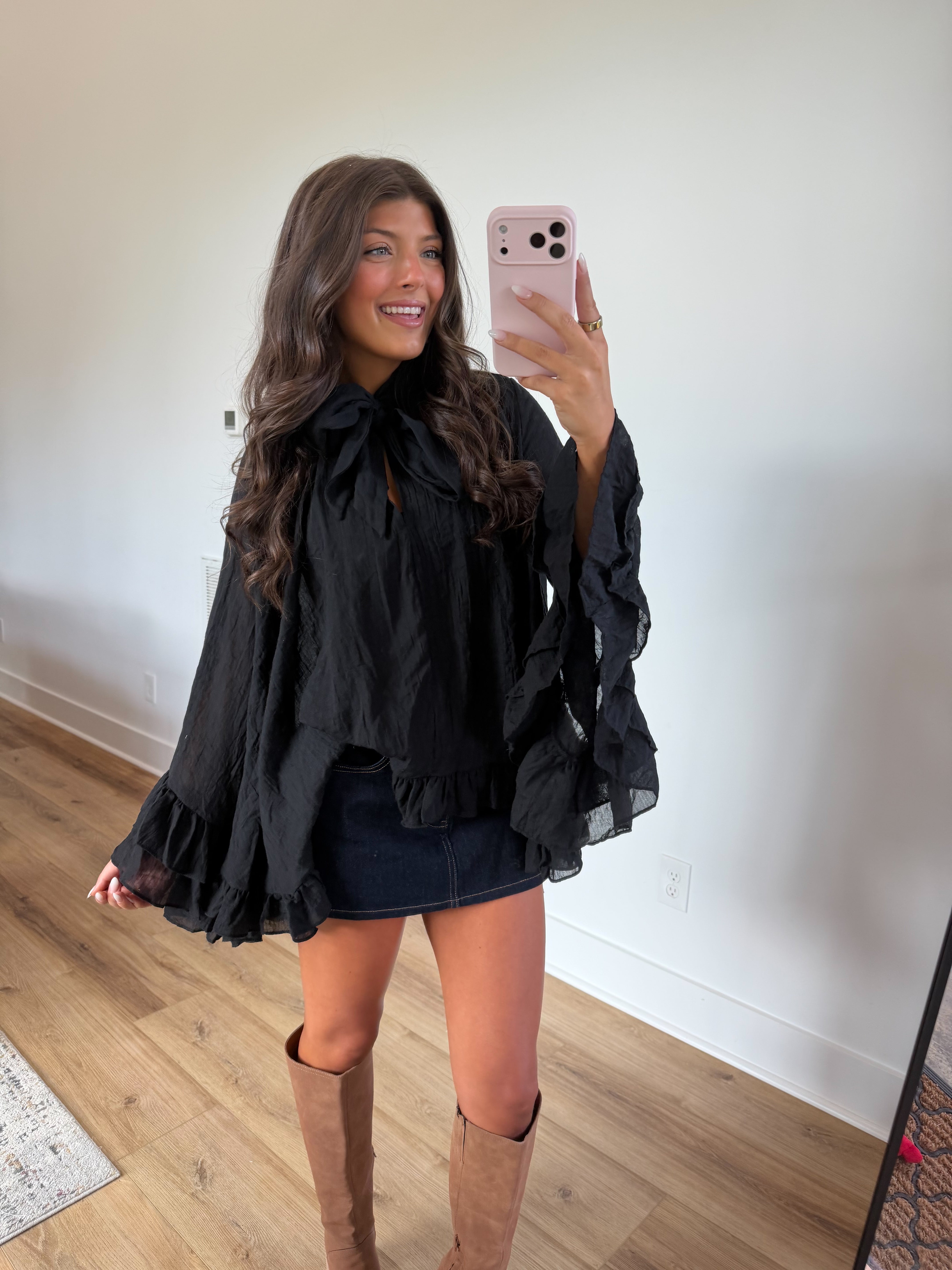 She’s a Diva Blouse (Black)