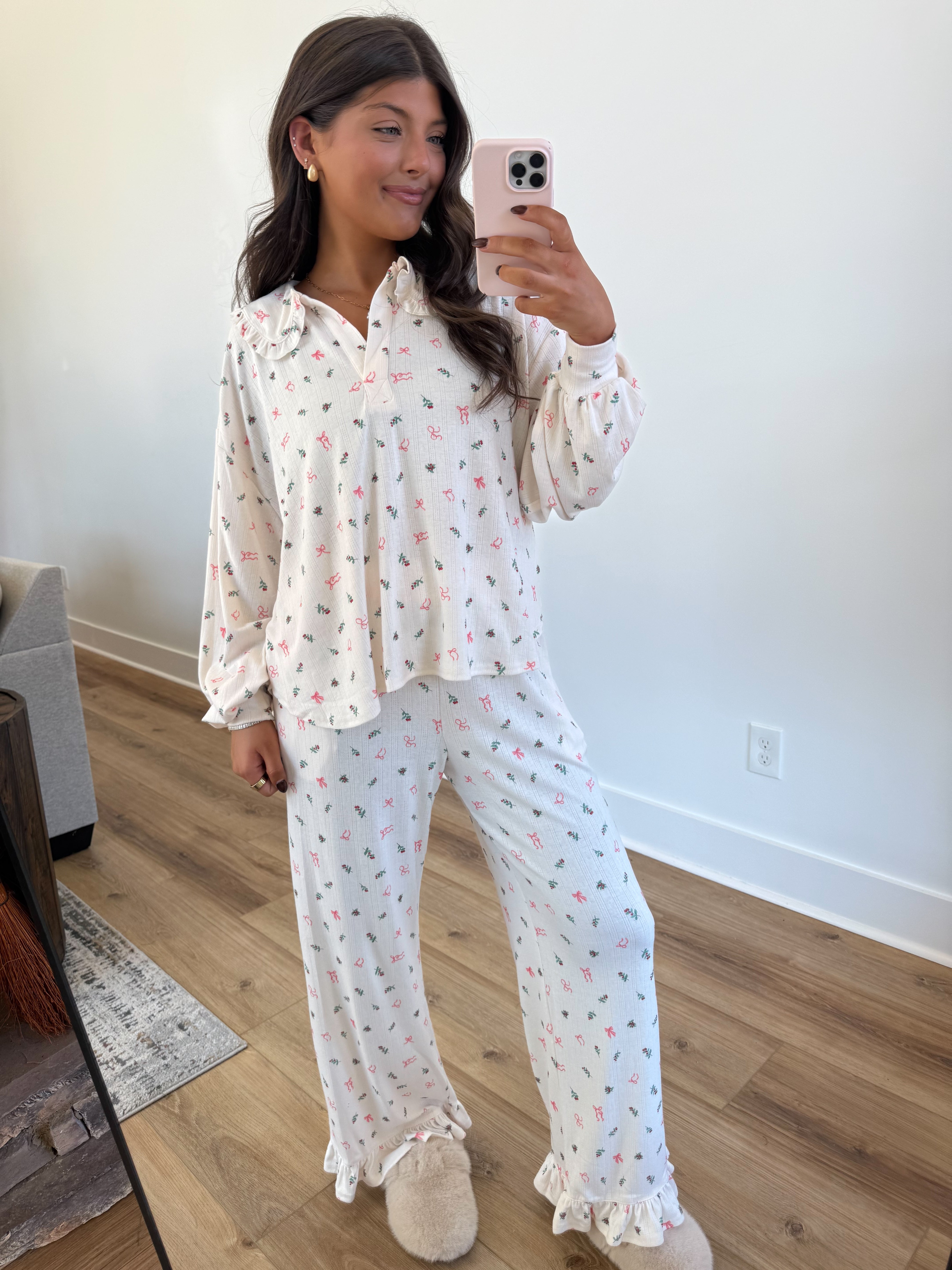 The Mistletoe & Bows PJs