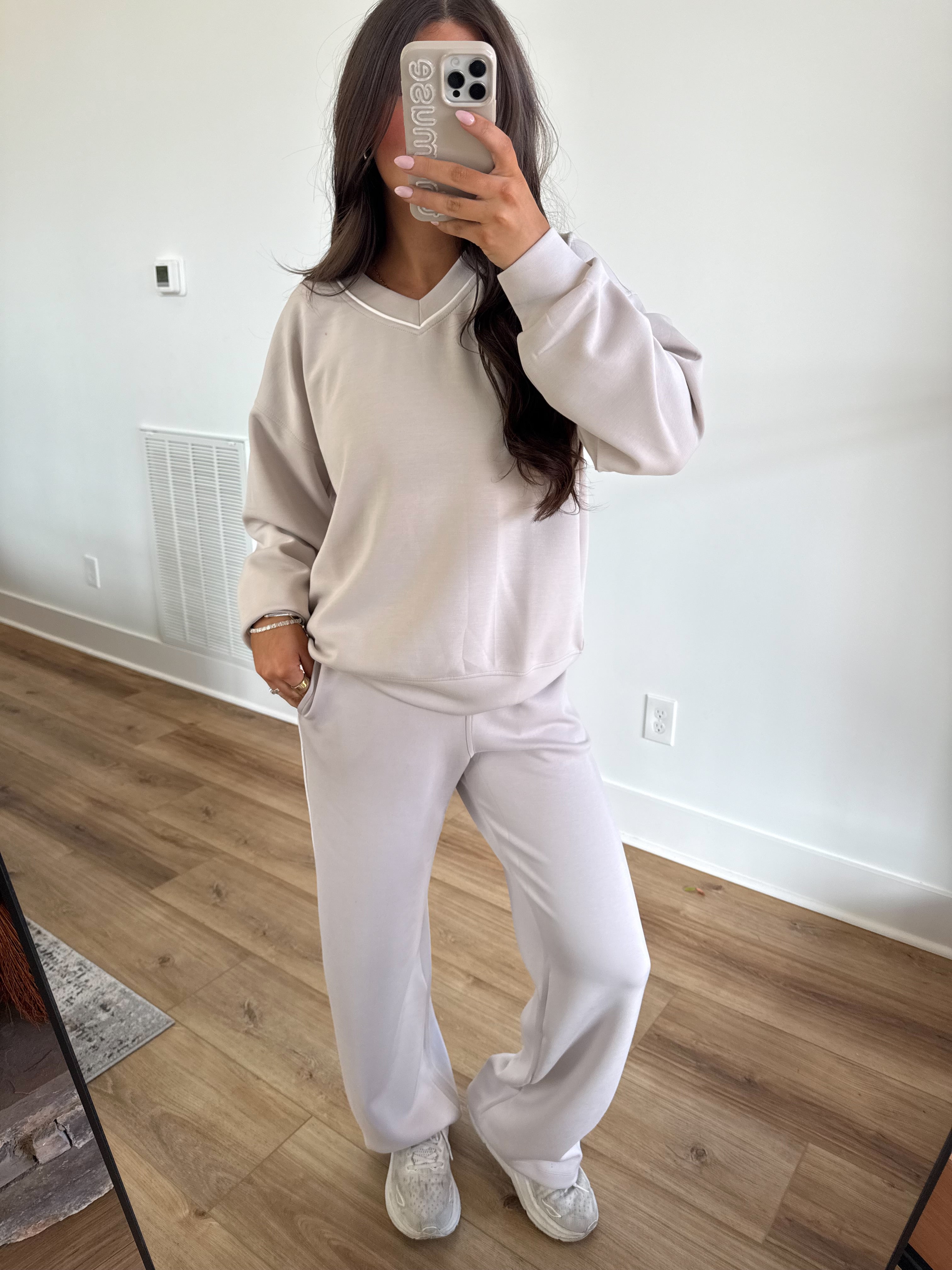 White Trim Mocha Cream Set