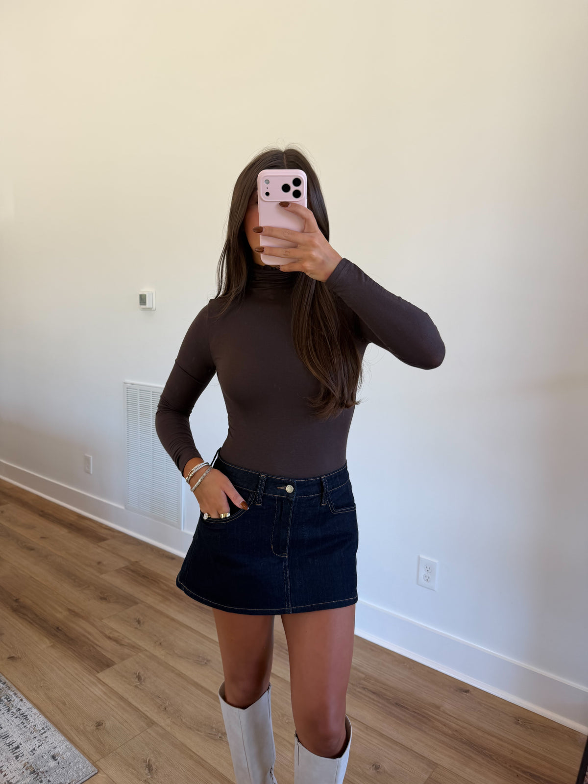 Second Skin Mock Neck Top (Brown)