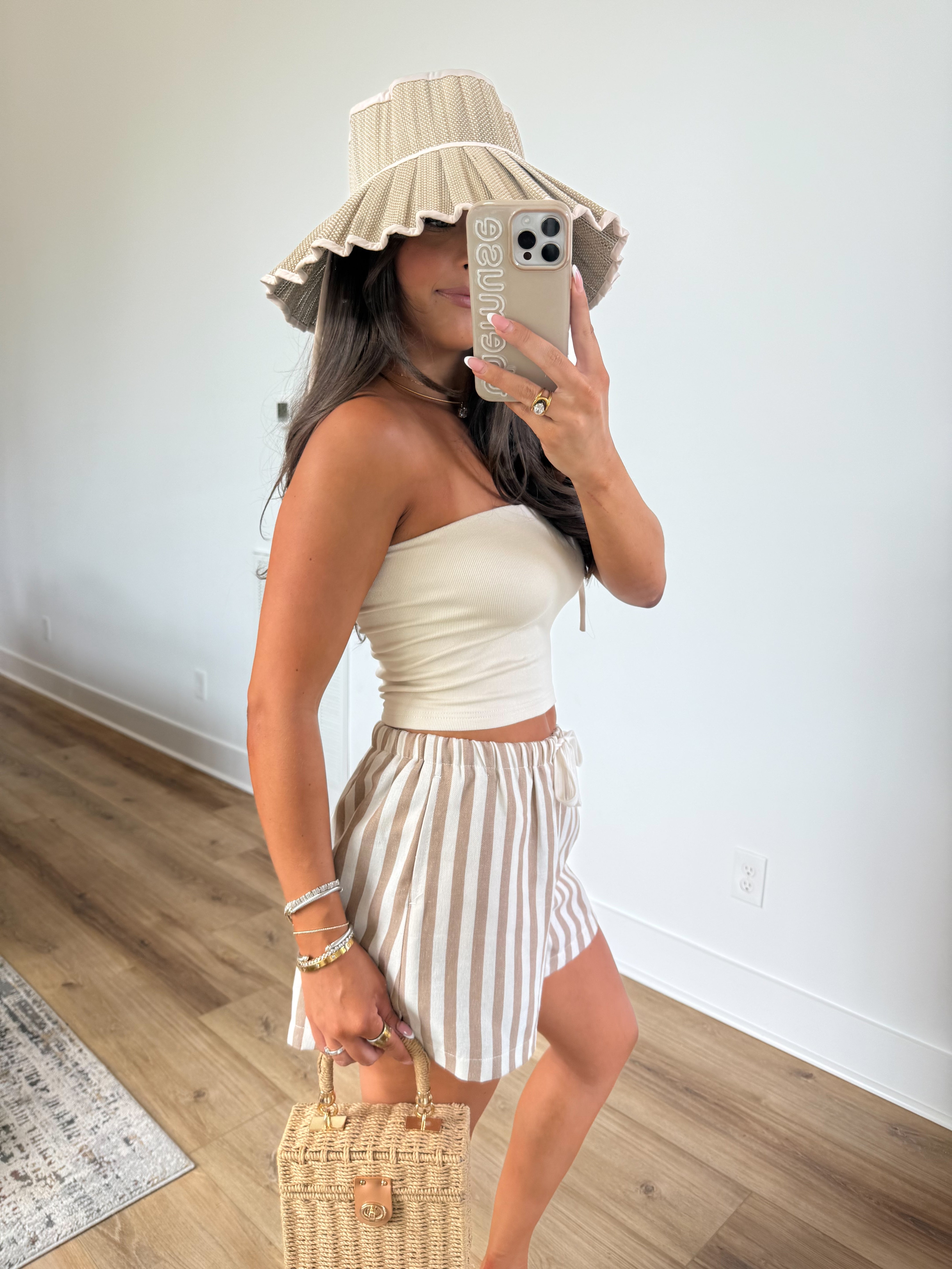 Linen Club Shorts (Beige)