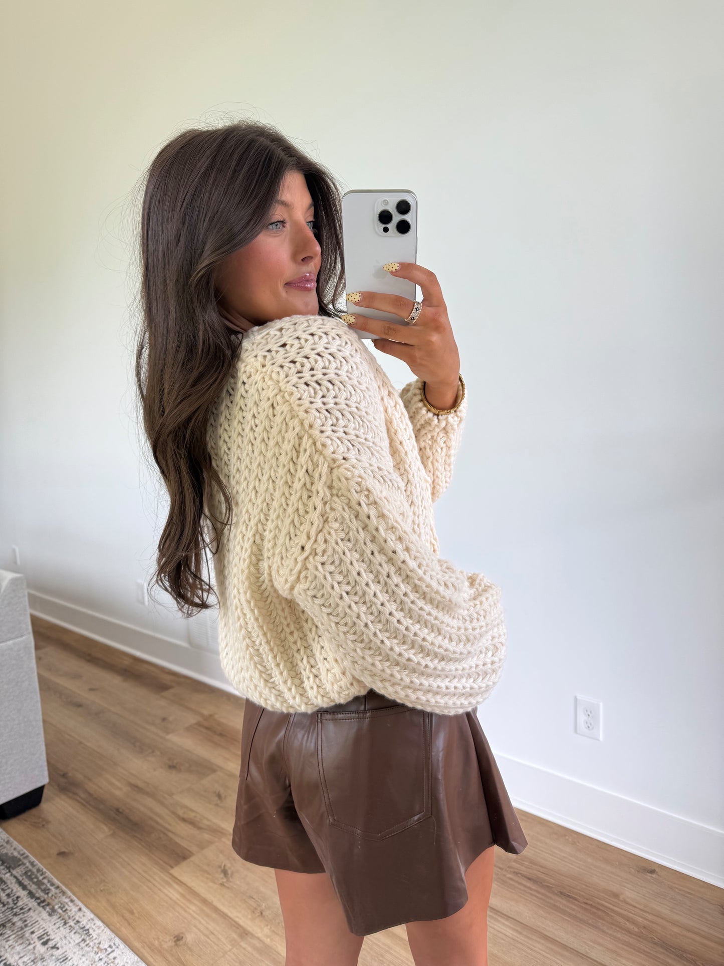 Cream Cropped Cardigan