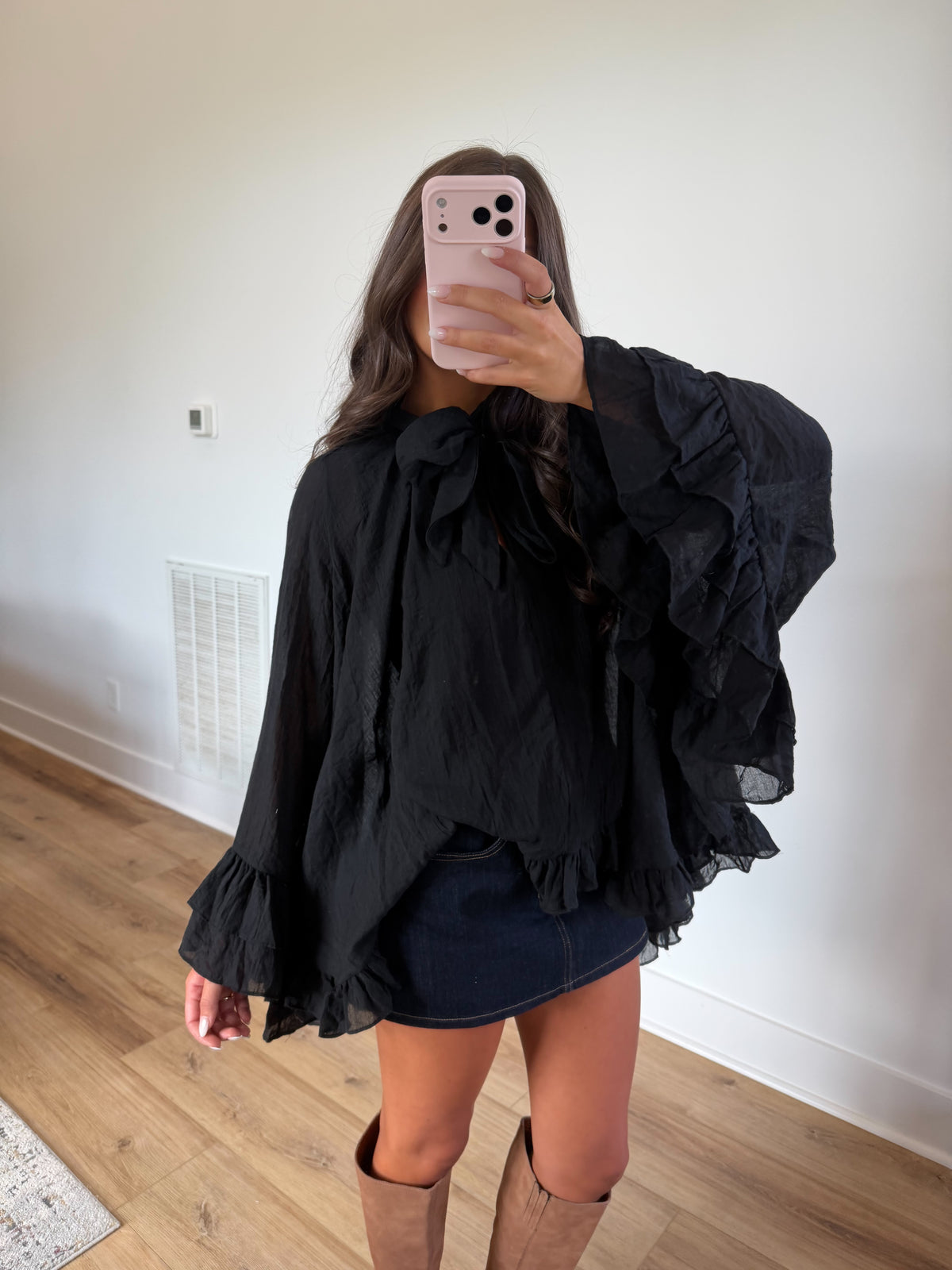She’s a Diva Blouse (Black)