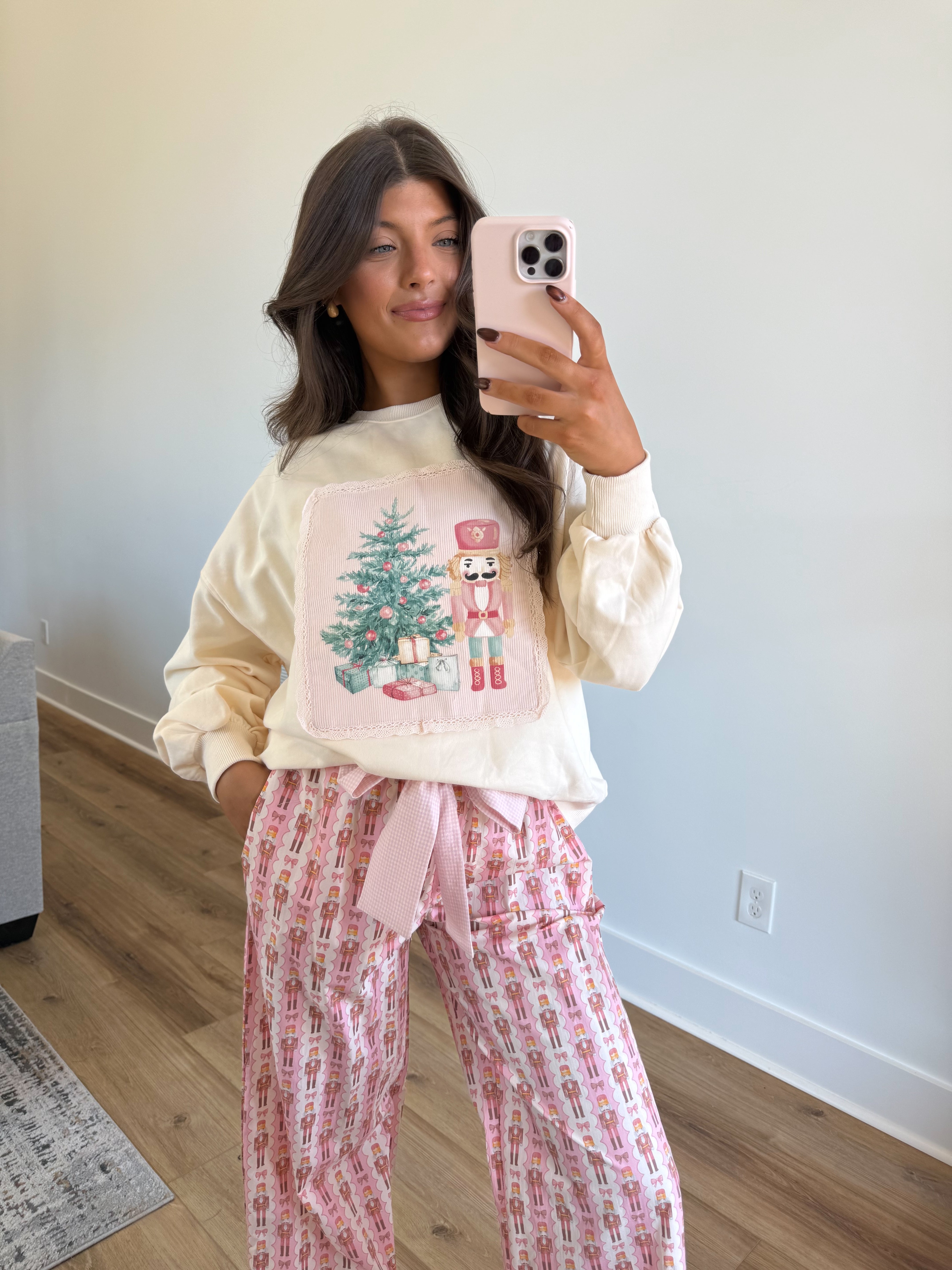 The Nutcracker Dreams Crewneck (Cream)