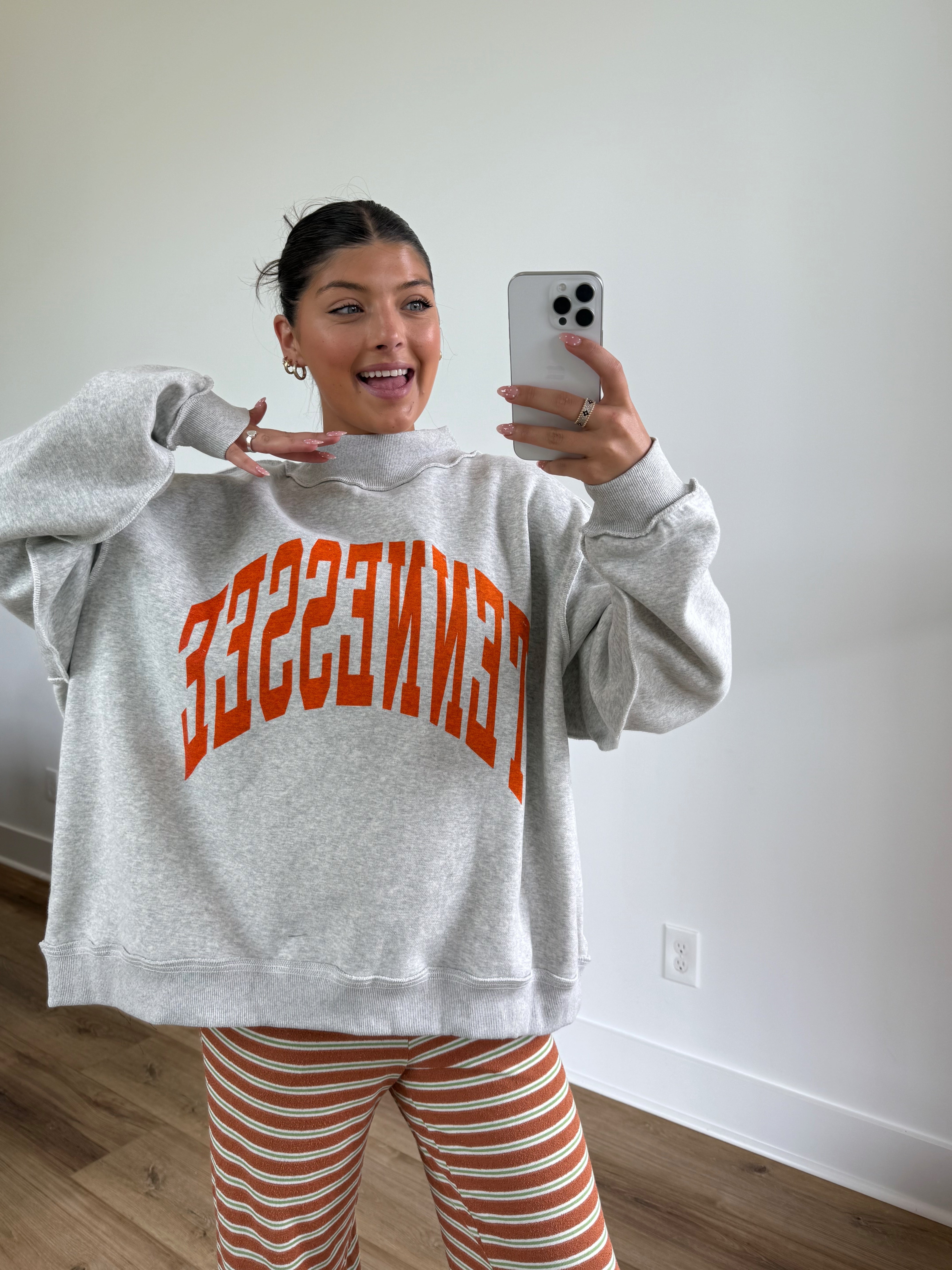 Tennessee x TN Mockneck
