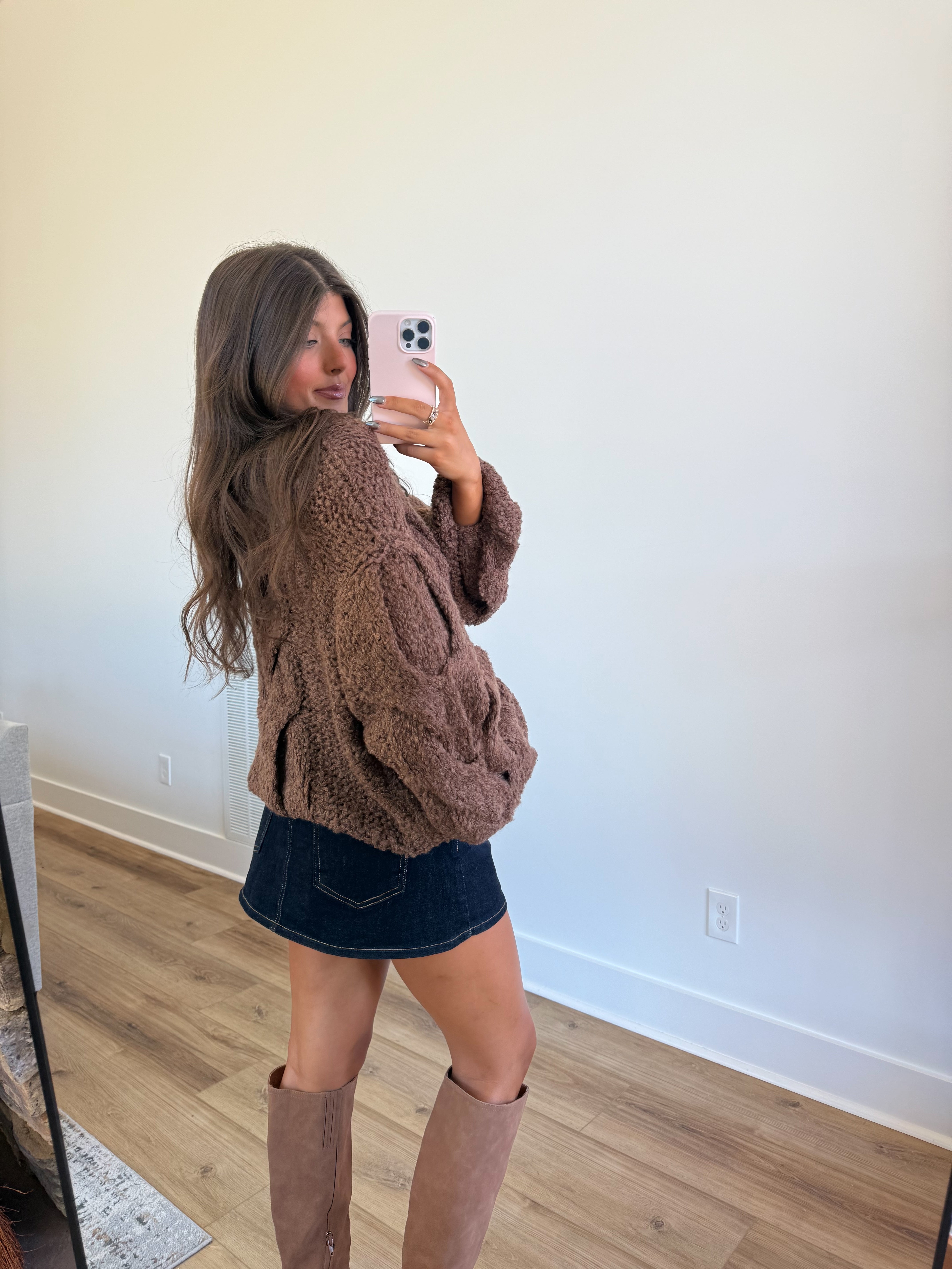 The Signature Knit (Brown)