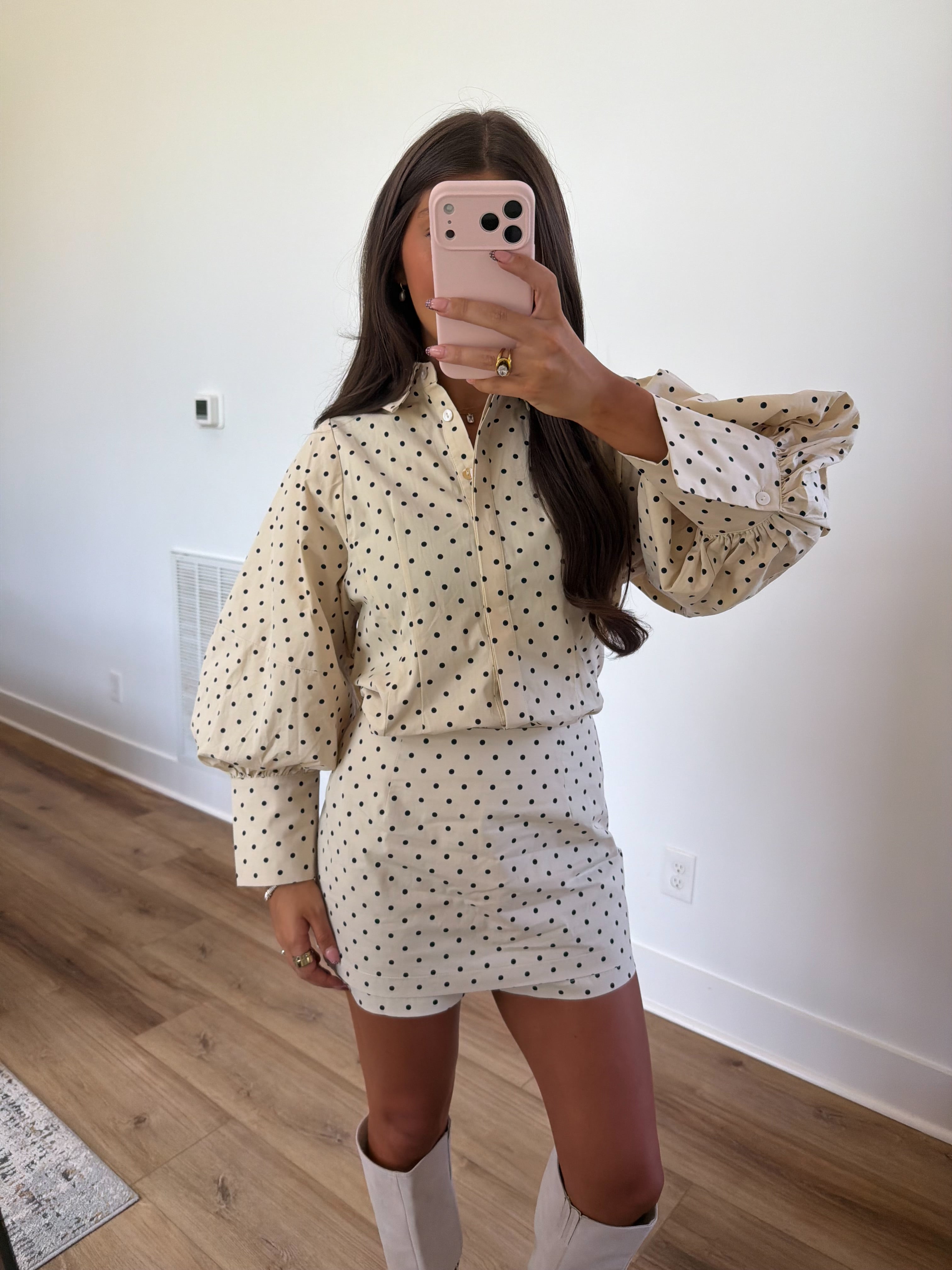 The Tailored Dot Set