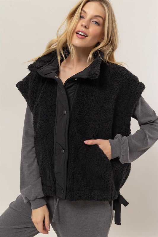 Black Sherpa Vest