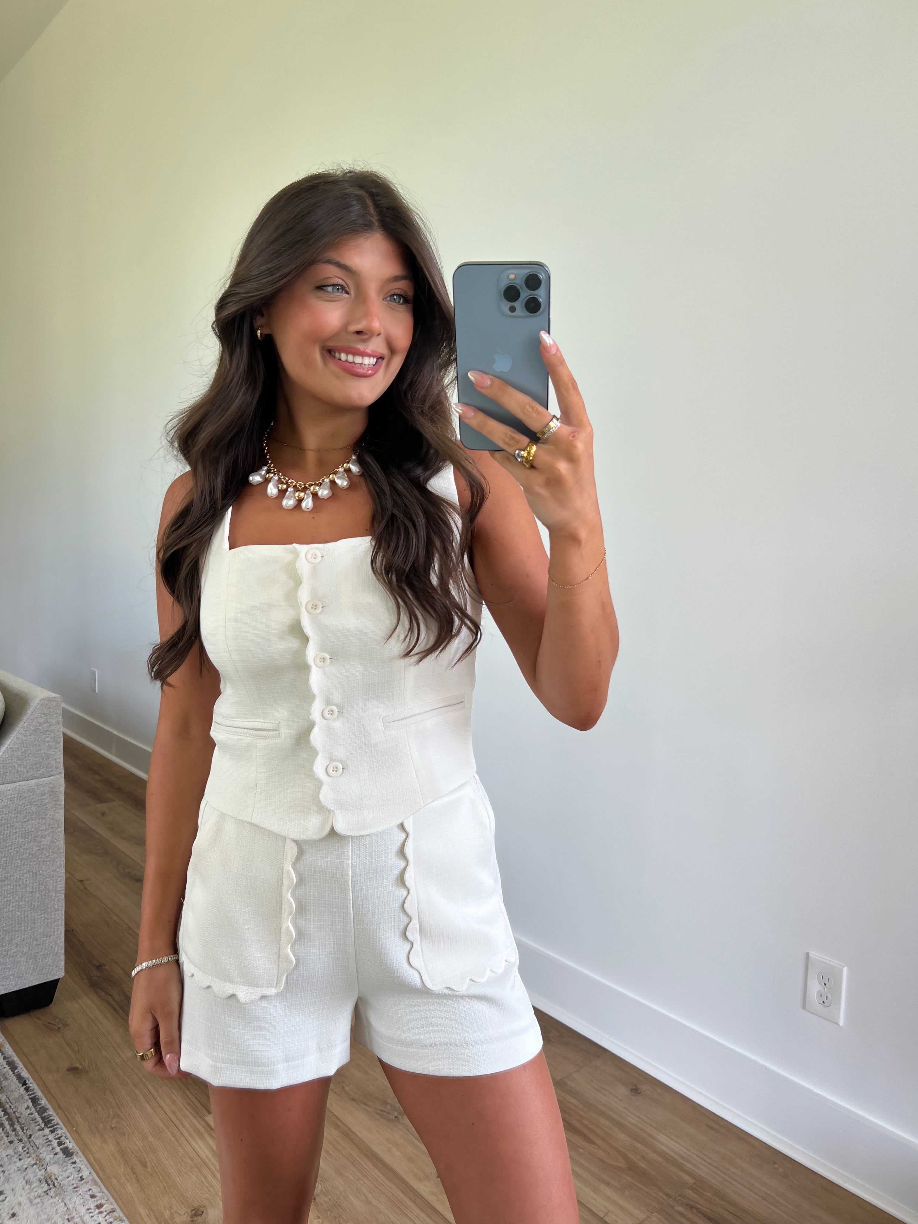 Ivory Scalloped Set