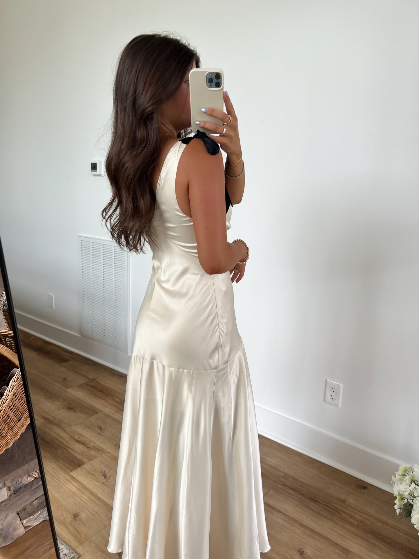 Cream Maxi Dress With Contrast Black Shoulder Ties