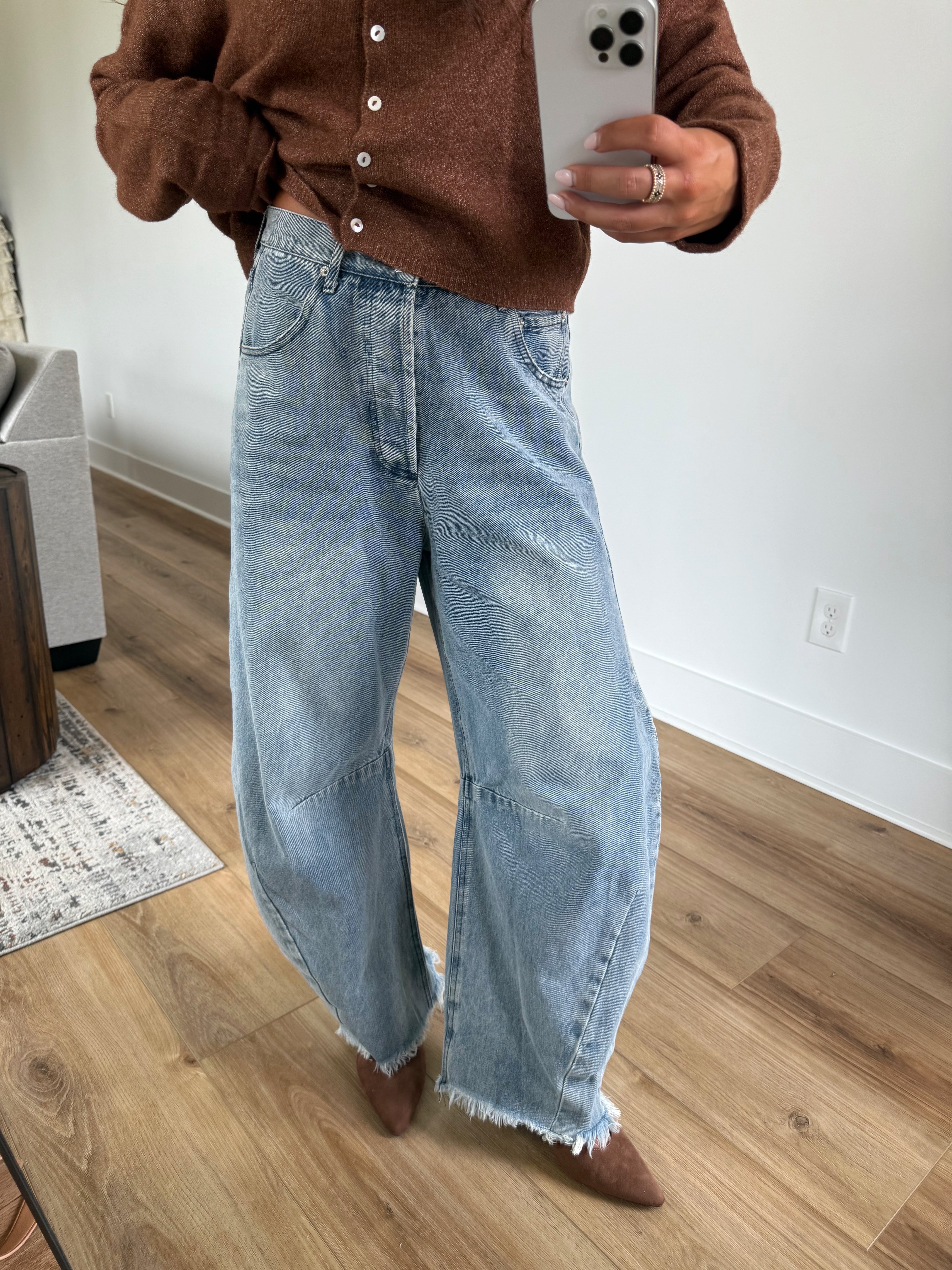 Linny Barrel Jeans(PRE-ORDER (1-2 week)/ Restock)